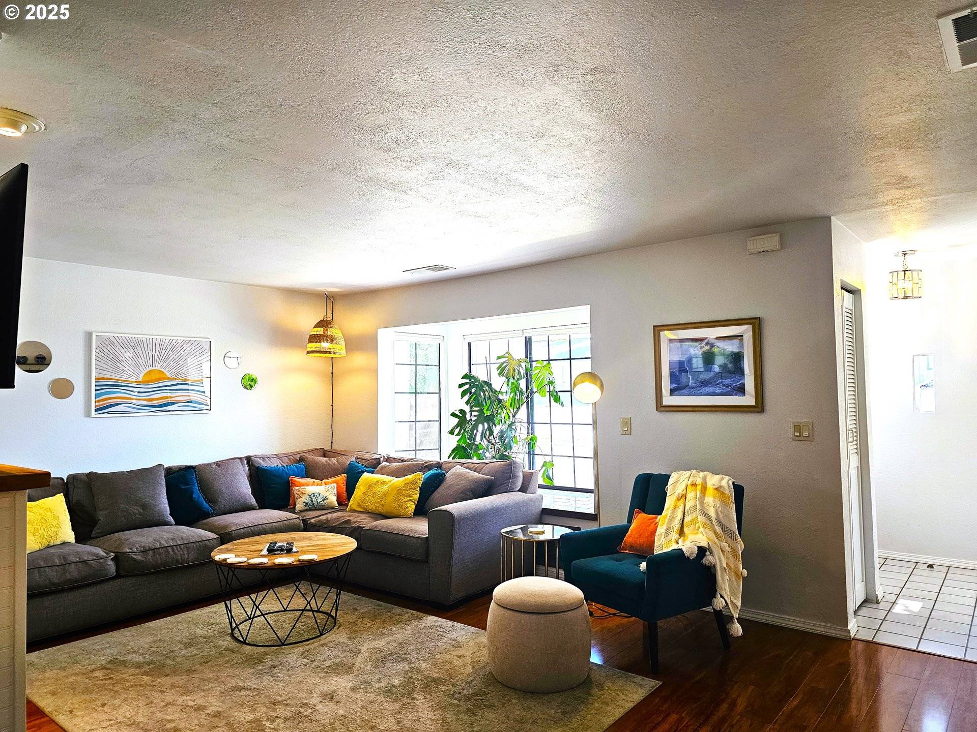 Brookings, OR 97415,430 PINE ST