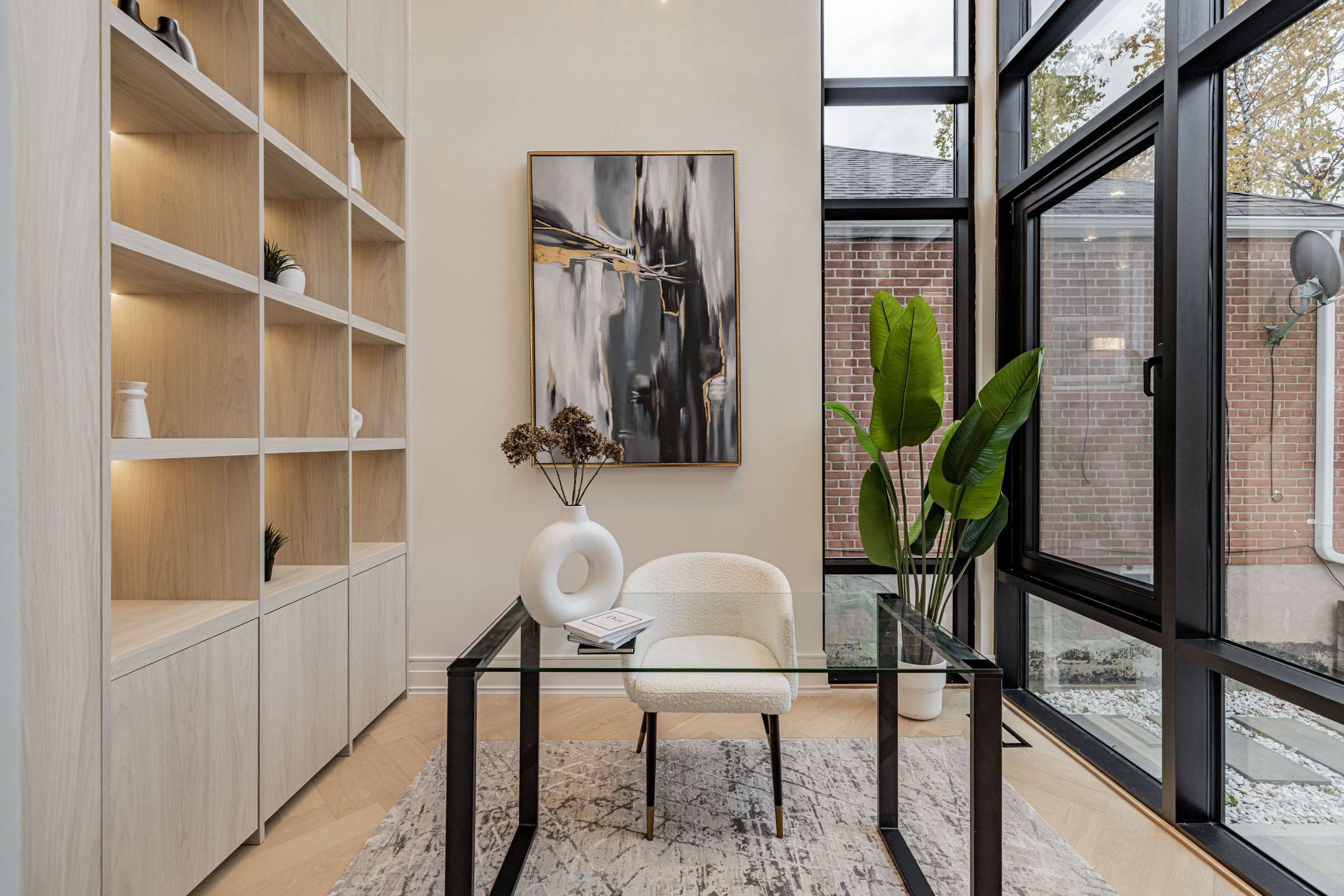 Toronto C07, ON M2N 1J6,184 Poyntz AVE