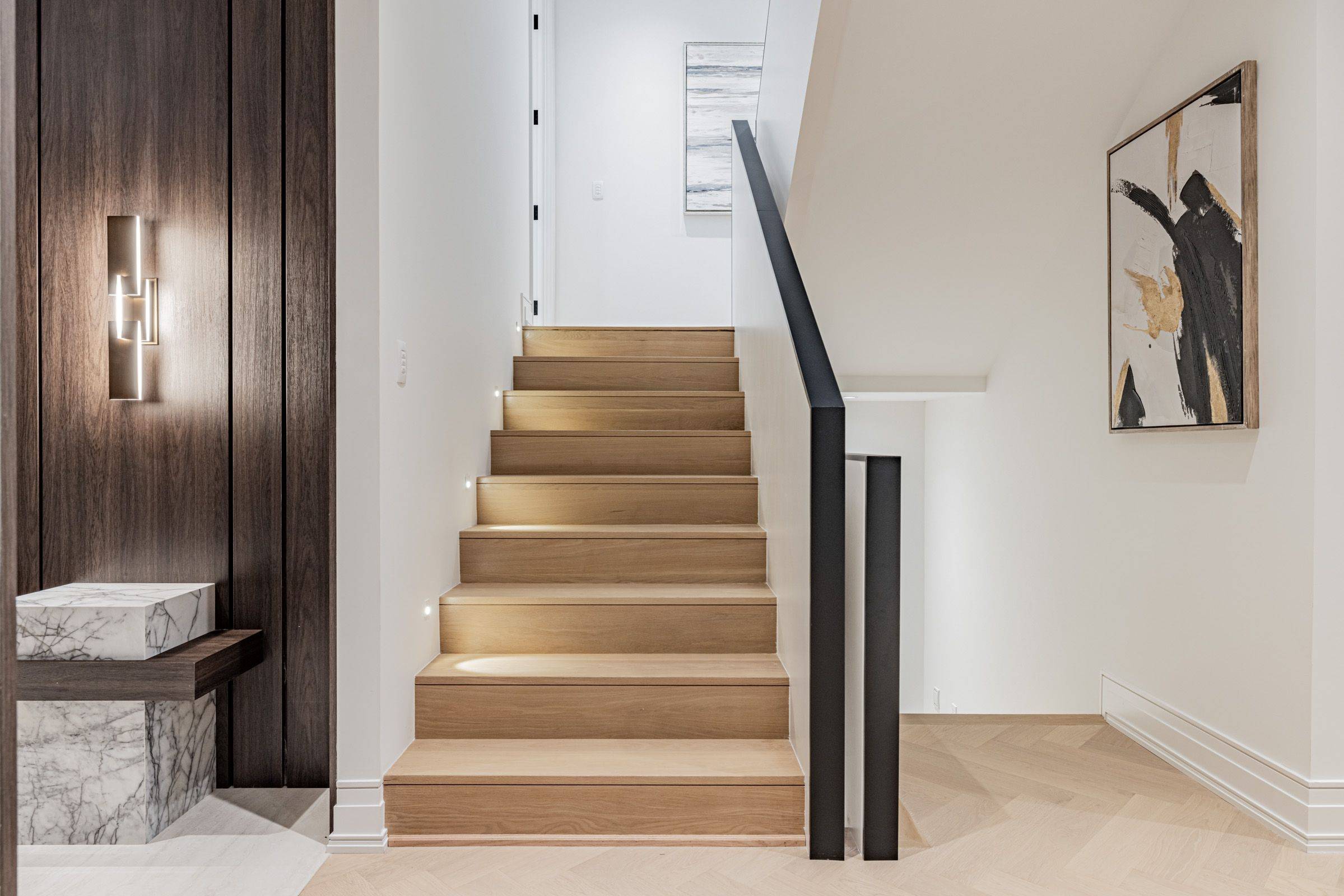 Toronto C07, ON M2N 1J6,184 Poyntz AVE