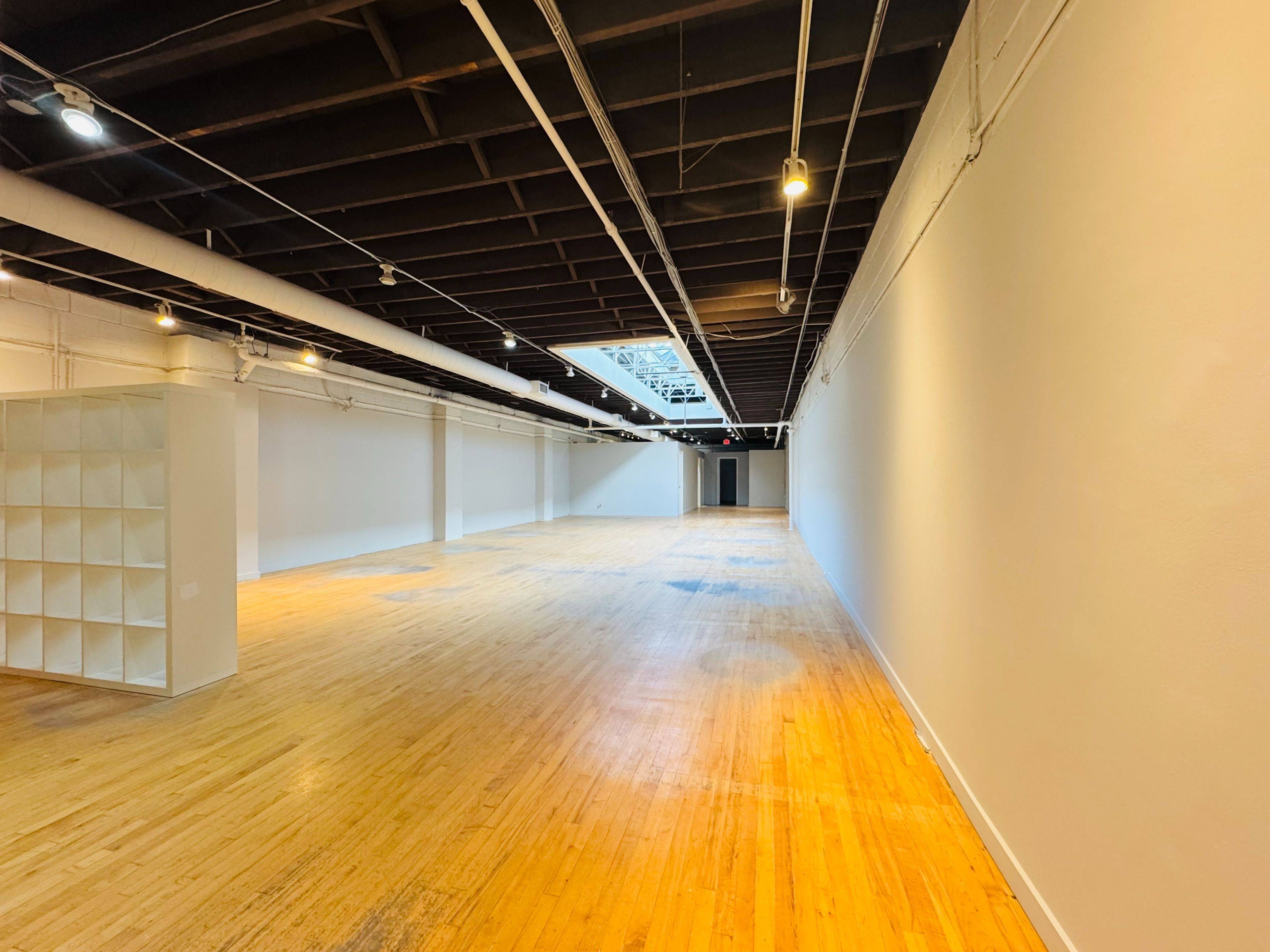 Toronto C02, ON M5R 2K9,170 Bedford RD #302