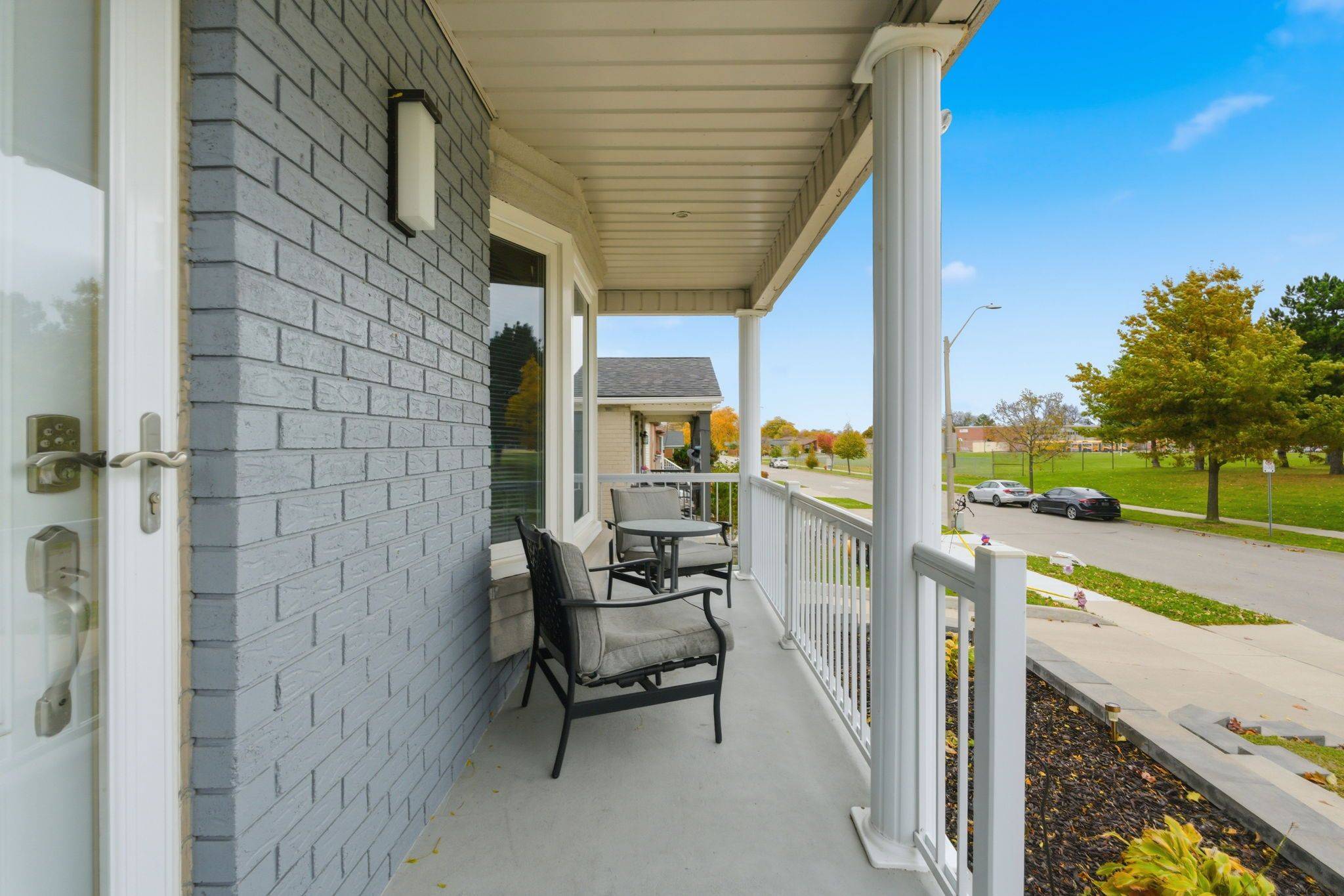 Hamilton, ON L8V 4V1,374 EAST 24TH ST