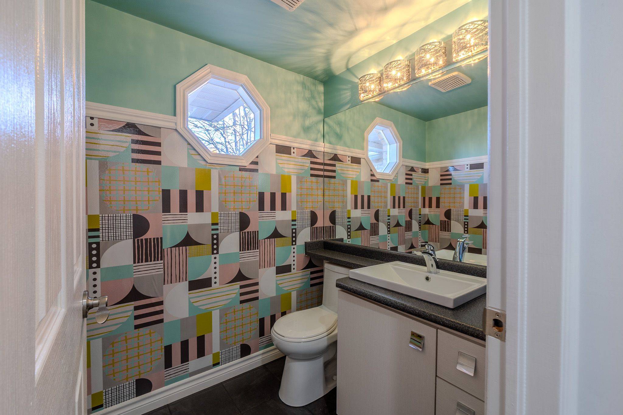 North Bay, ON P1B 9L2,619 Tackaberry DR