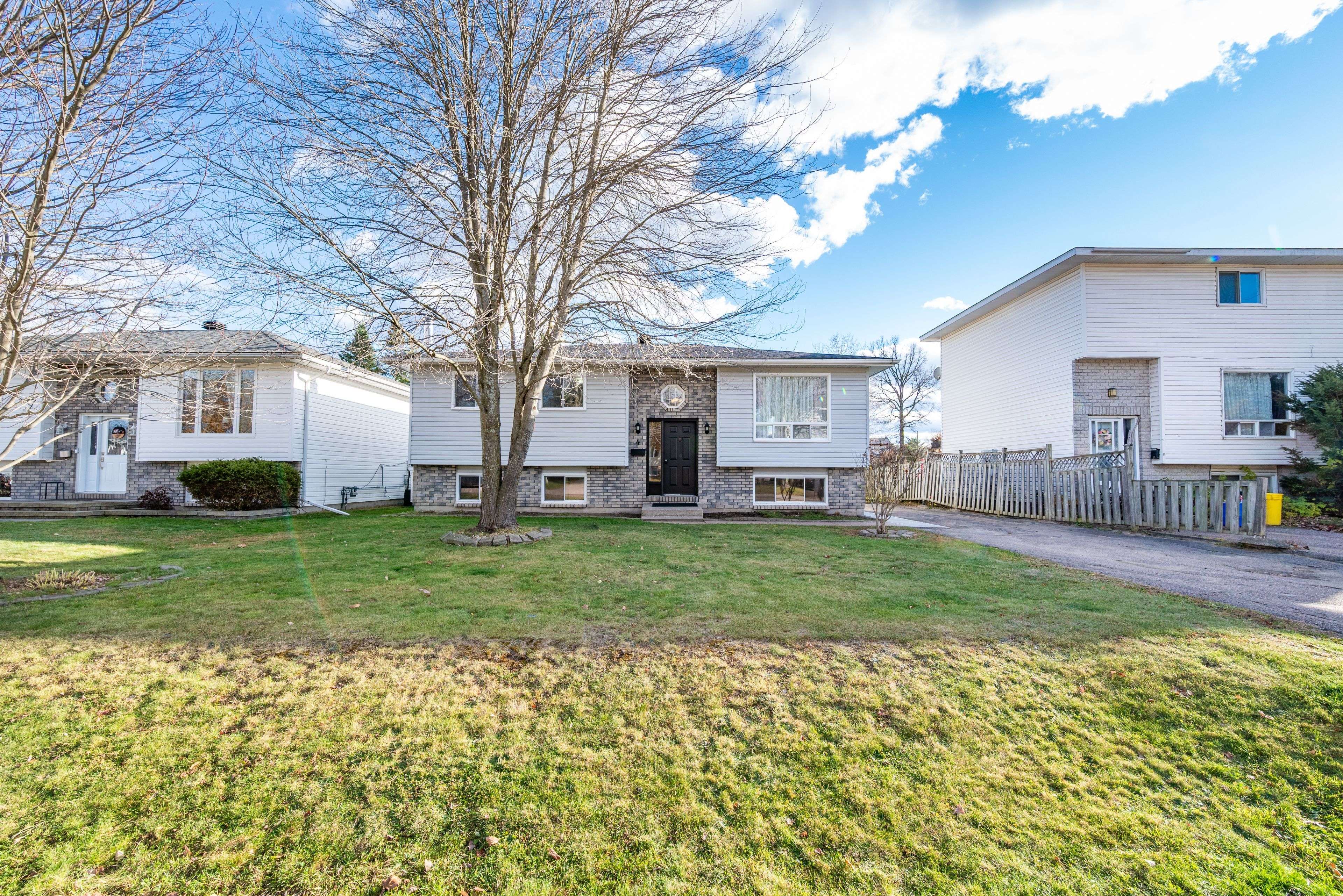 Petawawa, ON K8H 3L3,4 Craig PL