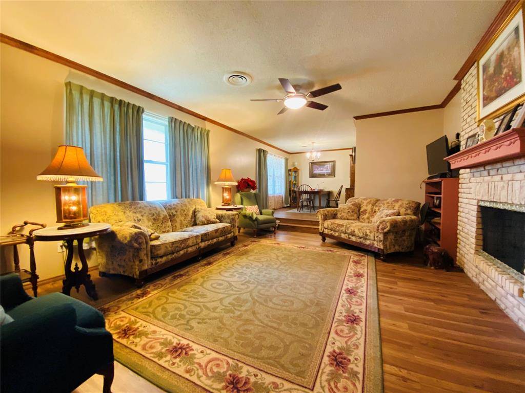 Cross Plains, TX 76443,117 E Cypress Street