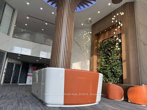 Toronto C15, ON M2H 3P8,105 Gordon Baker RD #728