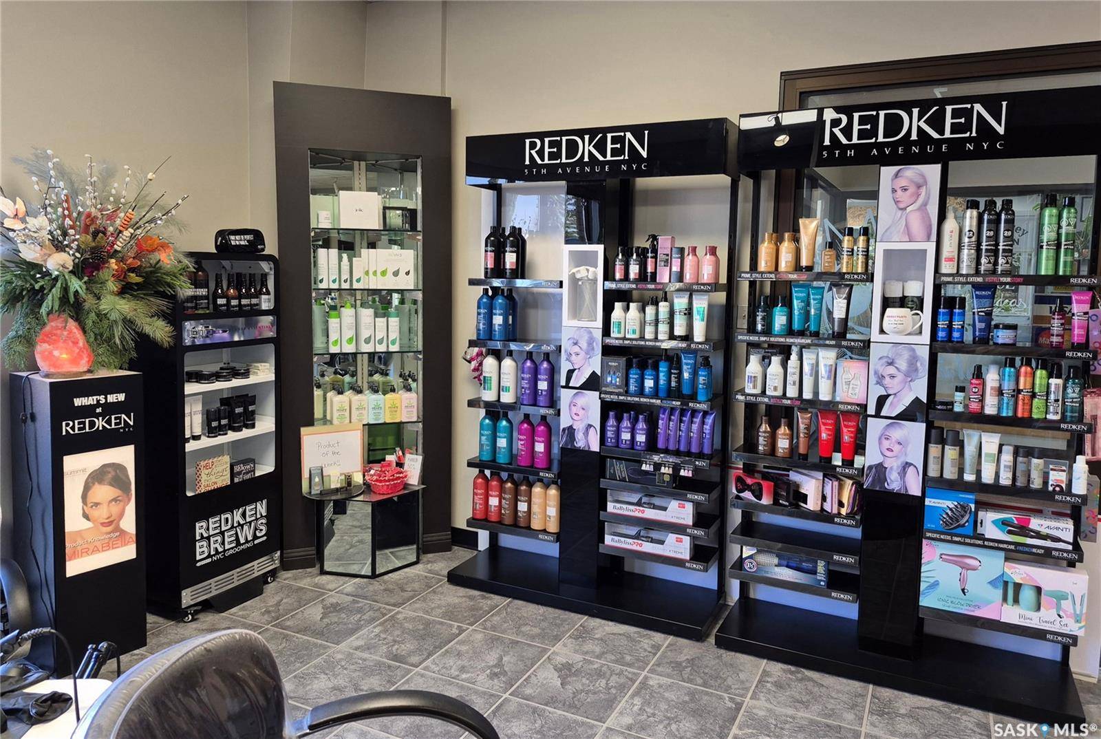 Swift Current, SK S9H 4Z2,1081 Central AVENUE N #7