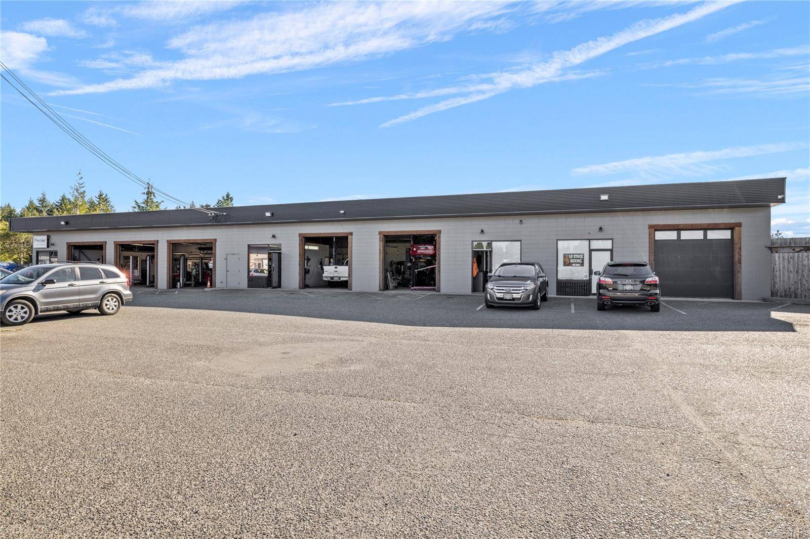 Parksville, BC V9P 2H4,464 Island Hwy E