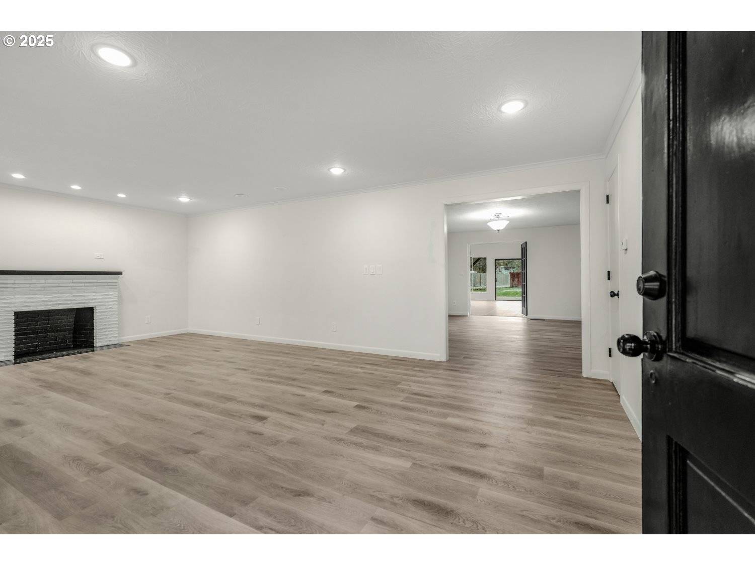 Salem, OR 97305,4160 NE Cordon RD