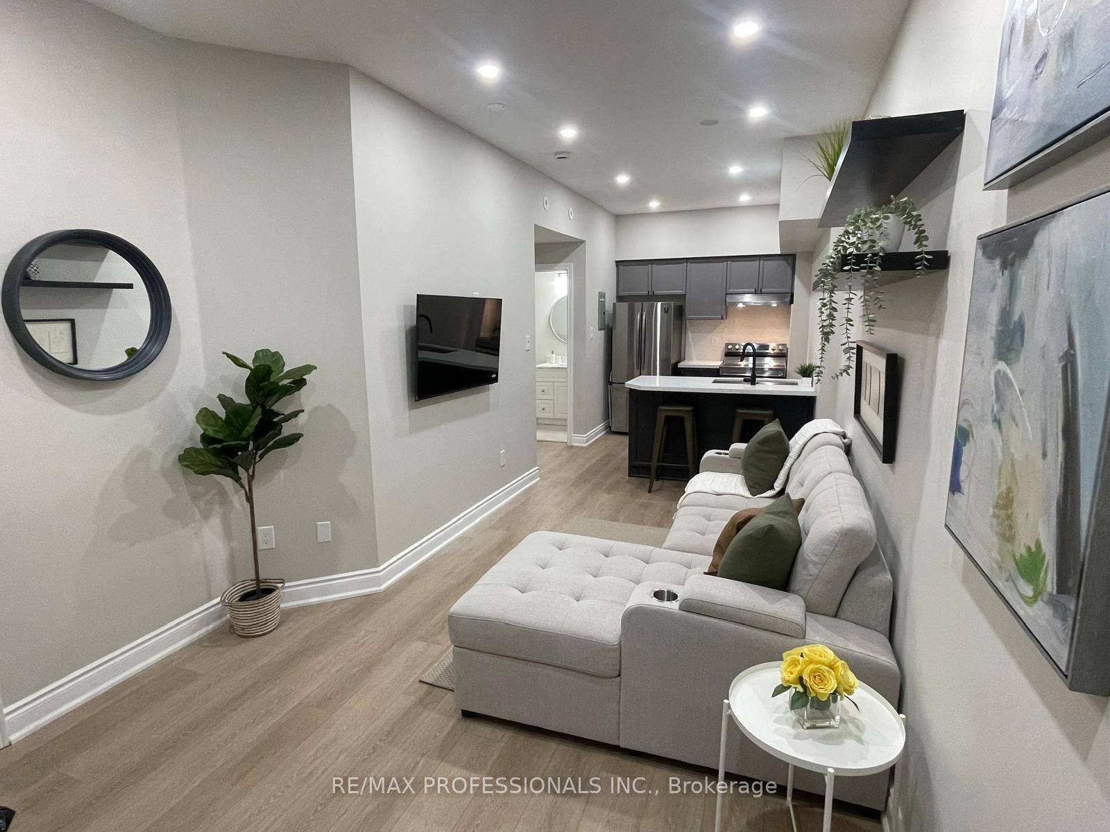 Mississauga, ON L5B 4K3,601 Shoreline DR #133