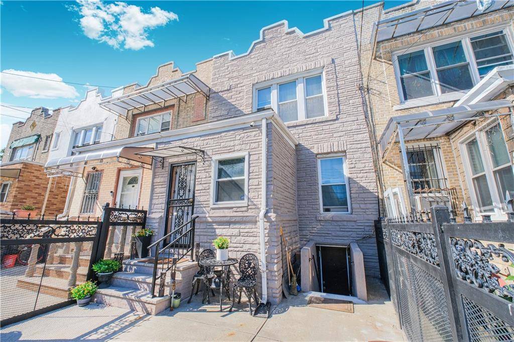 Brooklyn, NY 11208,310 Eldert LN