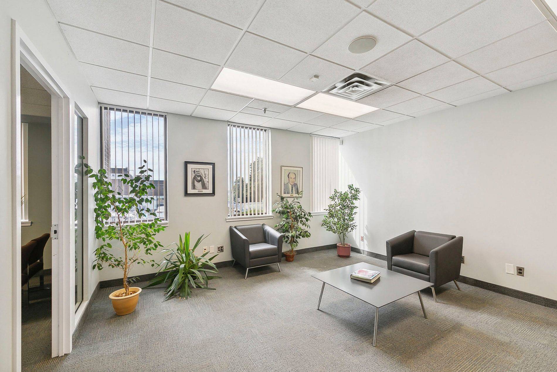 Mississauga, ON L4W 2T7,5466 Timberlea BLVD #1