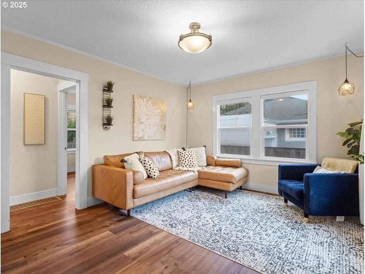 Portland, OR 97266,6506 SE 83RD AVE