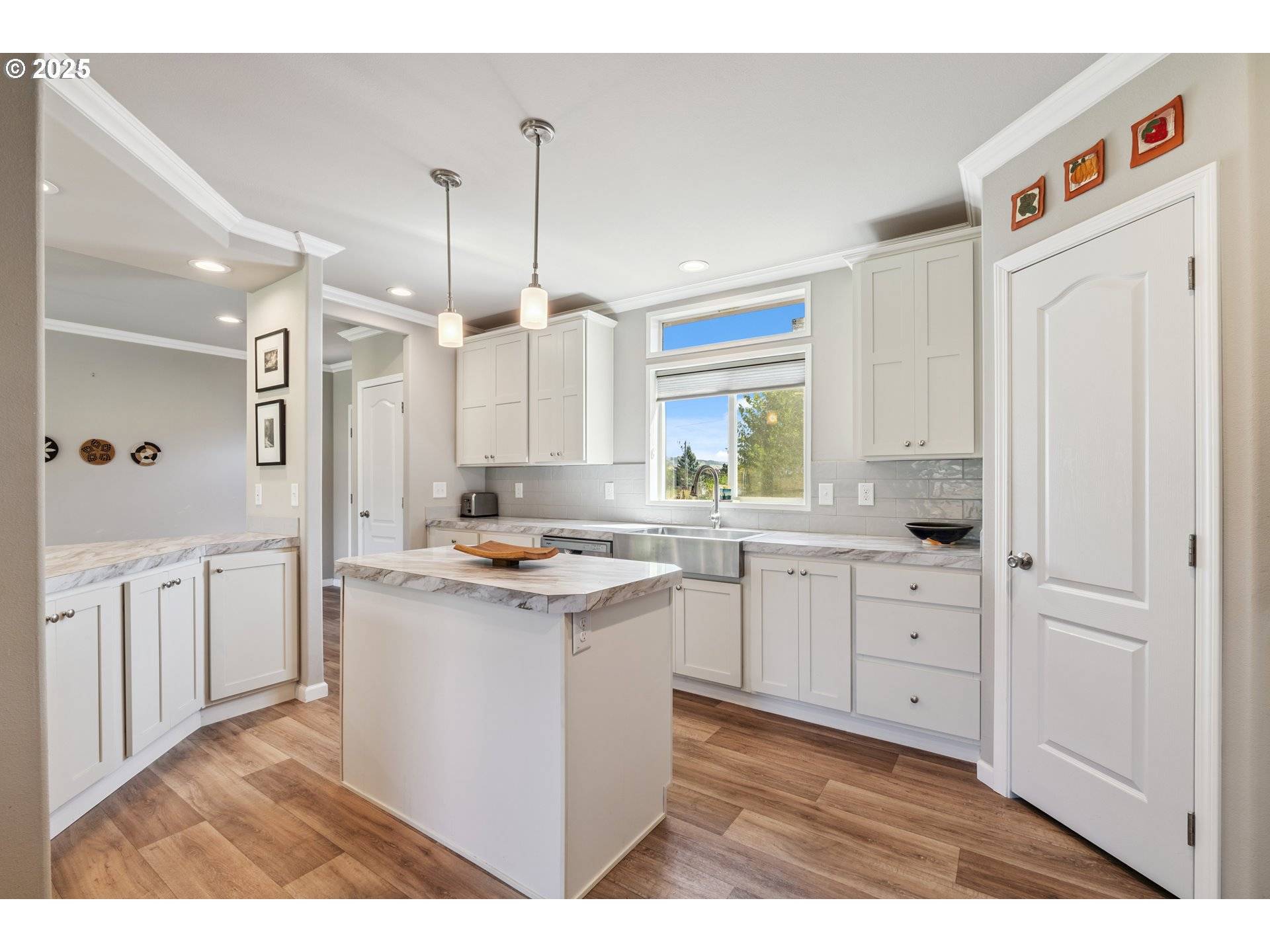 Hood River, OR 97031,1682 MARKHAM RD