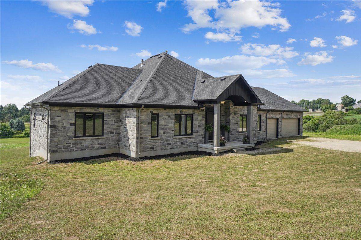 Erin, ON N1H 6H7,8837 Wellington Road 124 N/A