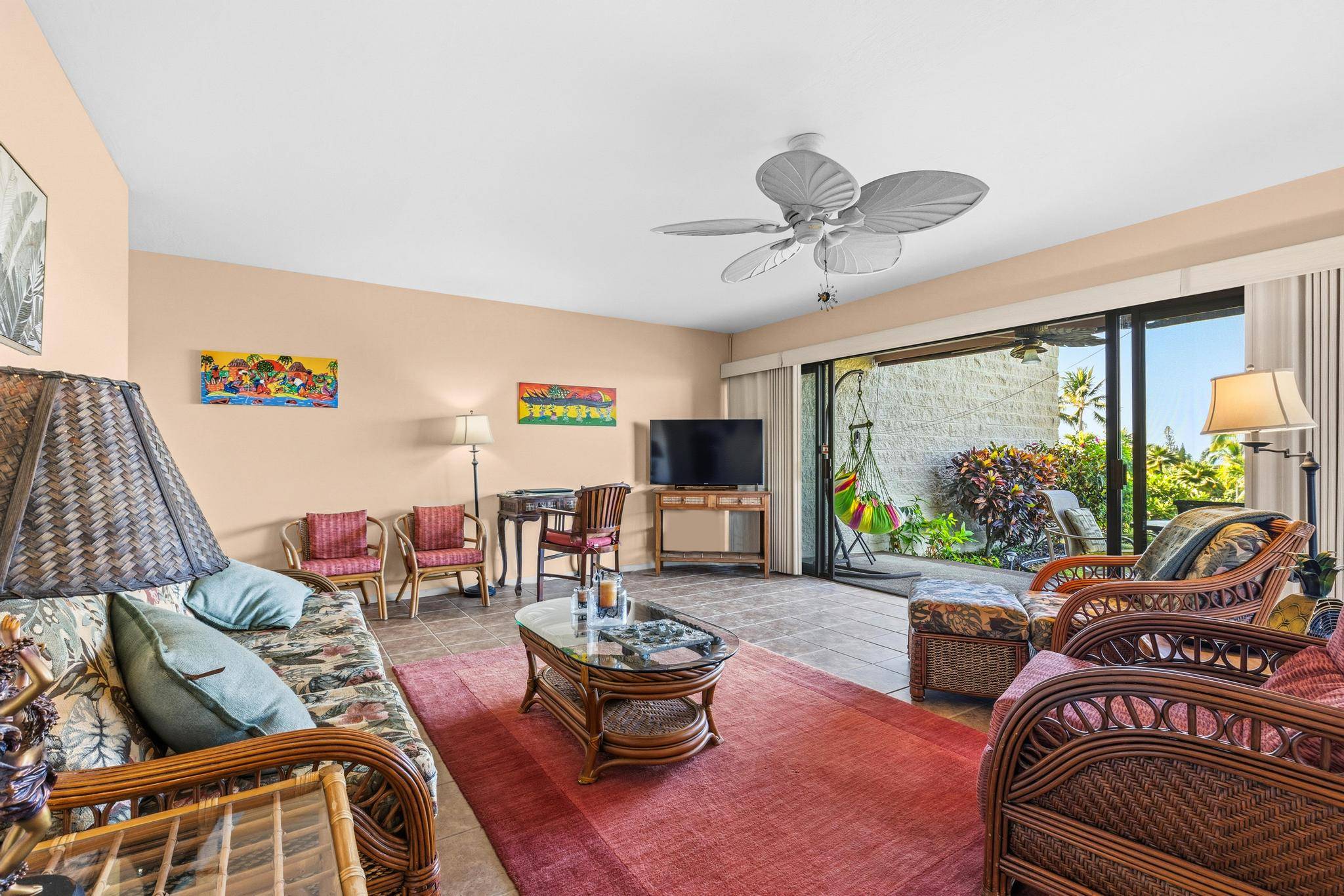 Kailua-kona, HI 96740,78-7070 ALII DR #B105