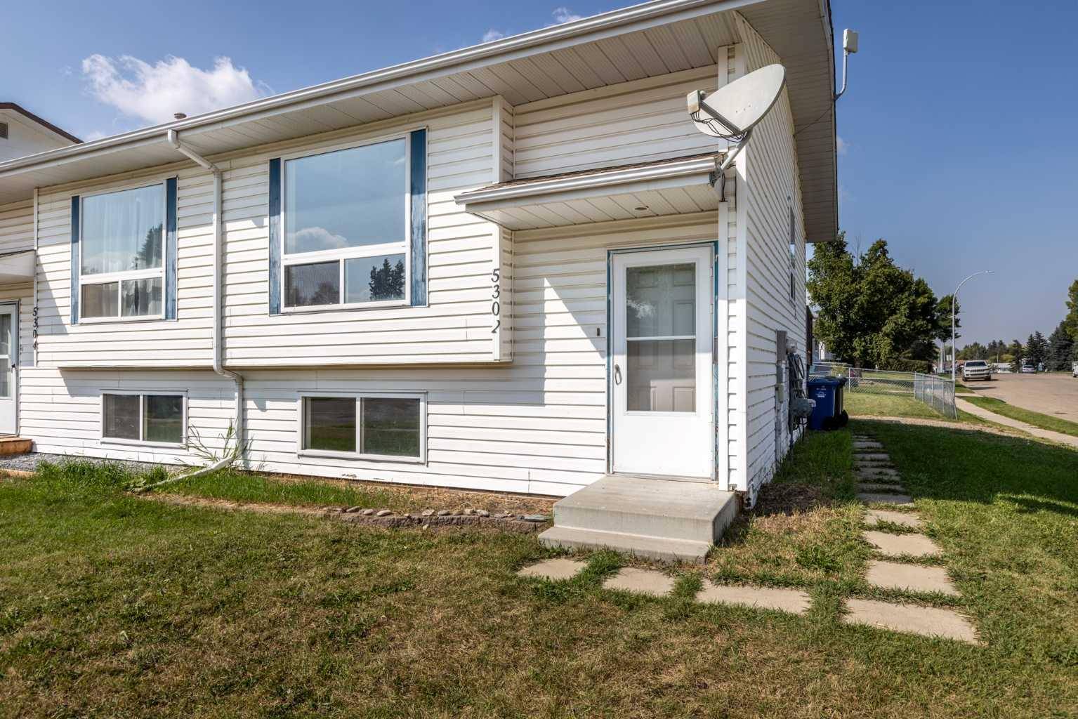Innisfail, AB T4G 1G6,5302 36A ST