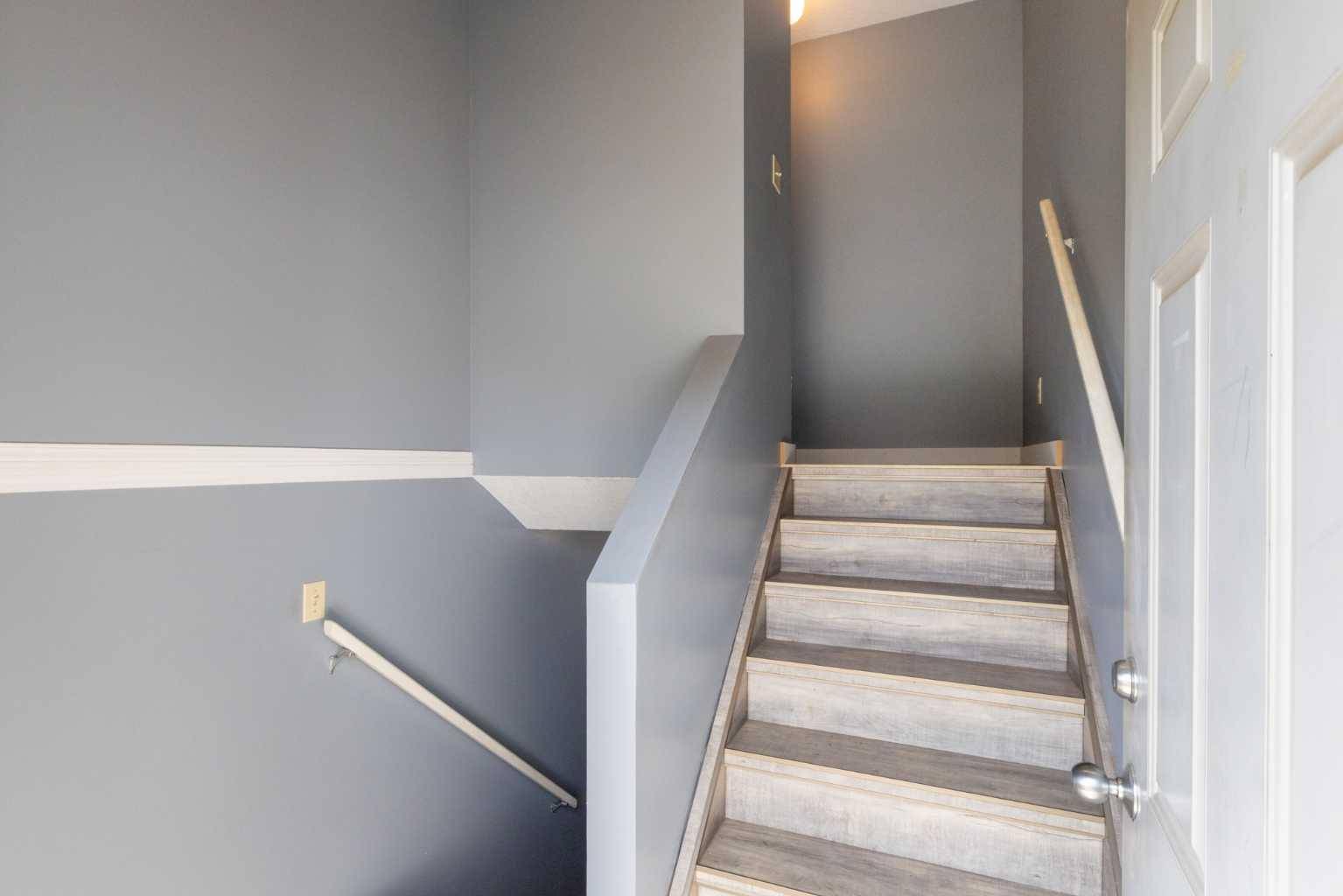 Innisfail, AB T4G 1G6,5302 36A ST