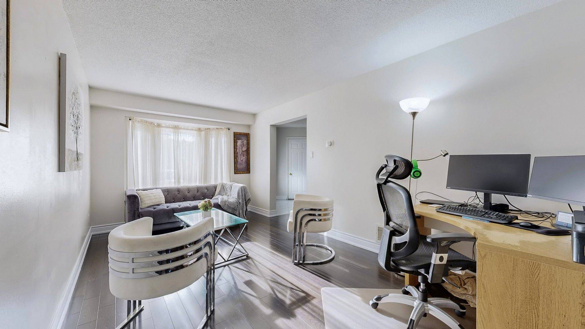 Toronto E10, ON M1C 4V7,68 Grover DR