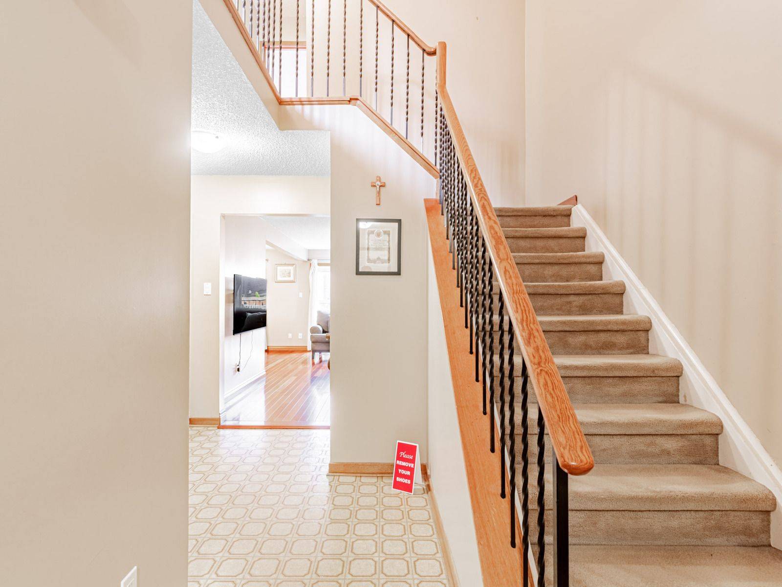 Vaughan, ON L4K 1H2,80 Bob O'Link AVE