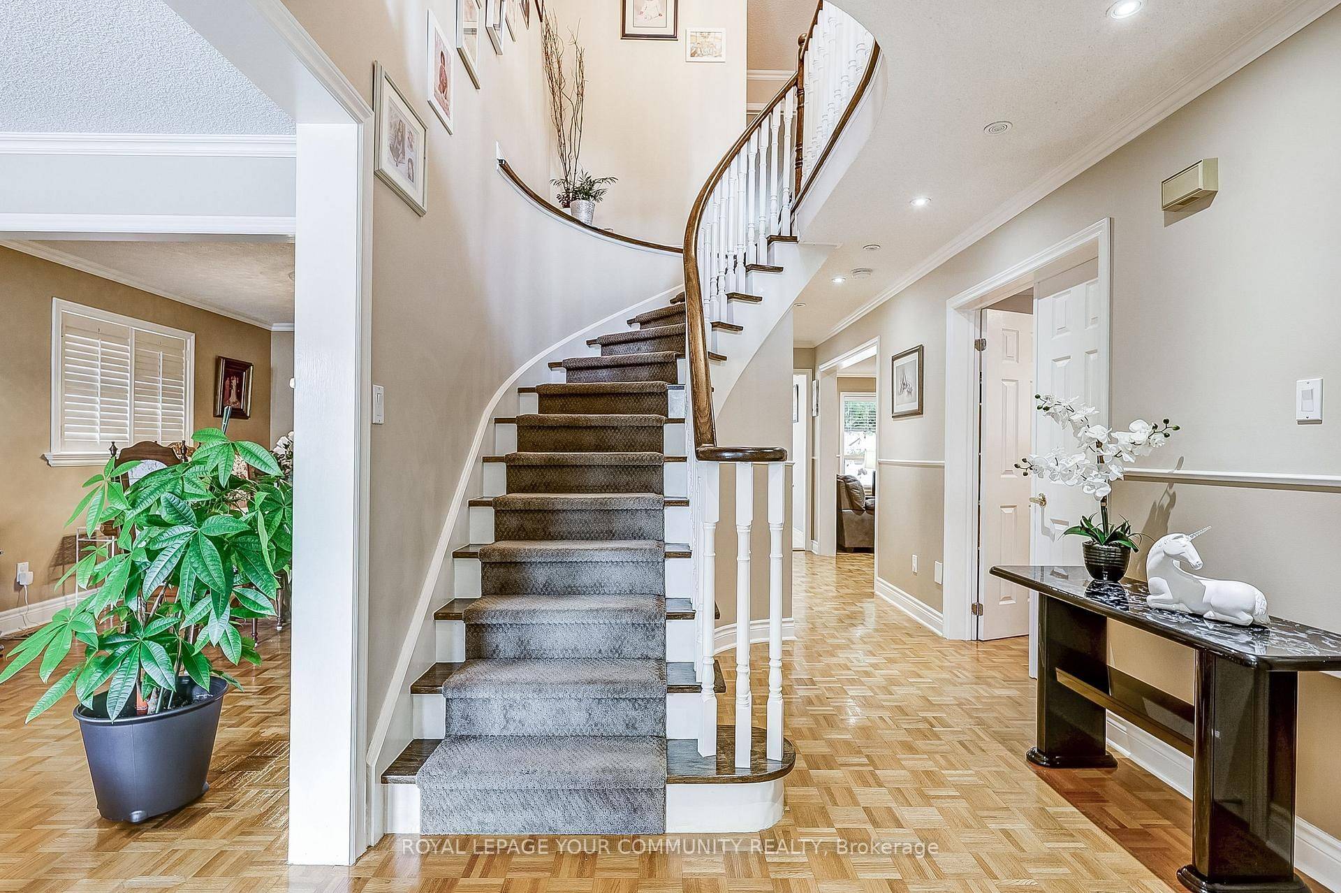 Mississauga, ON L5V 1R3,1045 Sherwood Mills BLVD