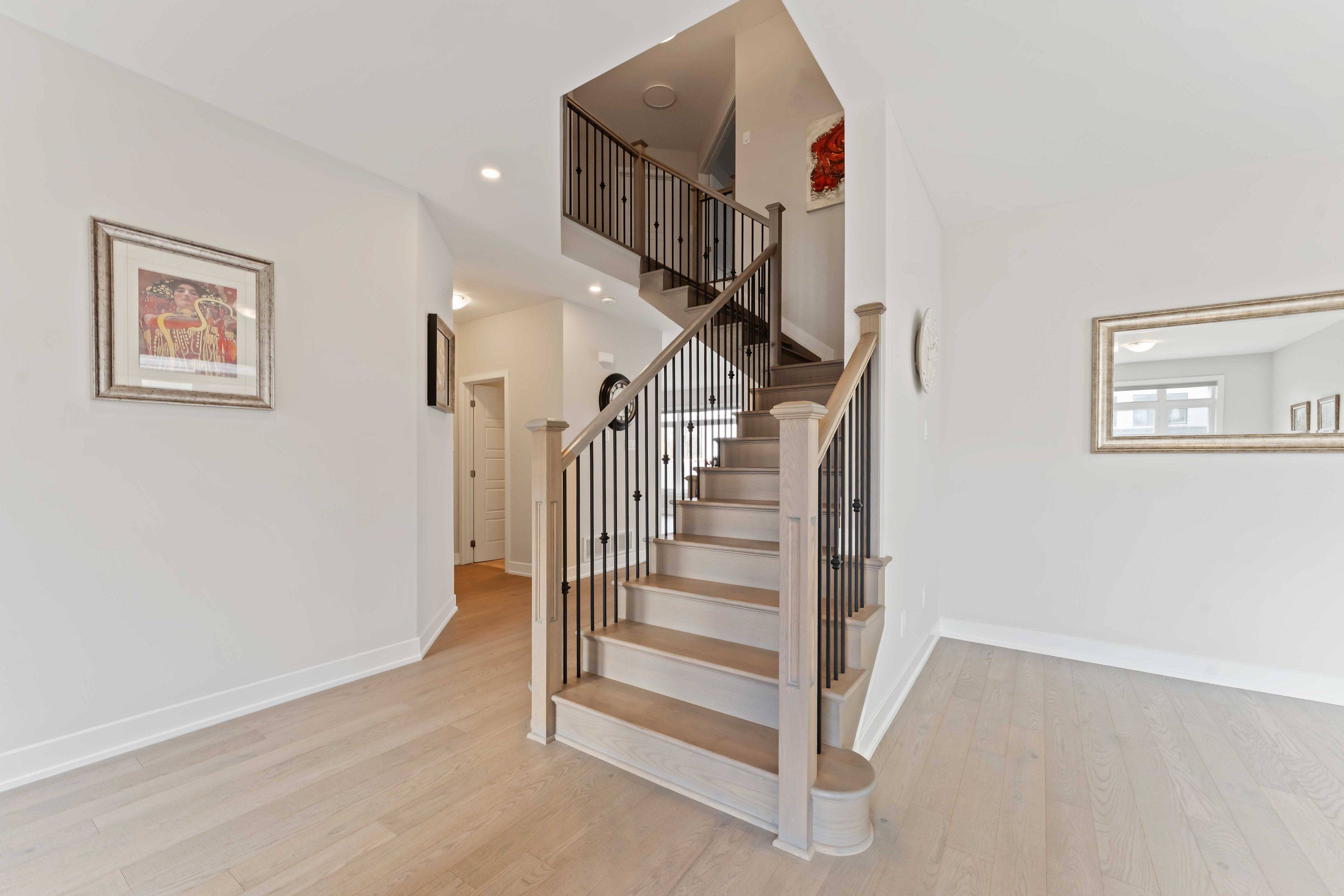 Stittsville - Munster - Richmond, ON K2S 2N6,203 Osterley WAY