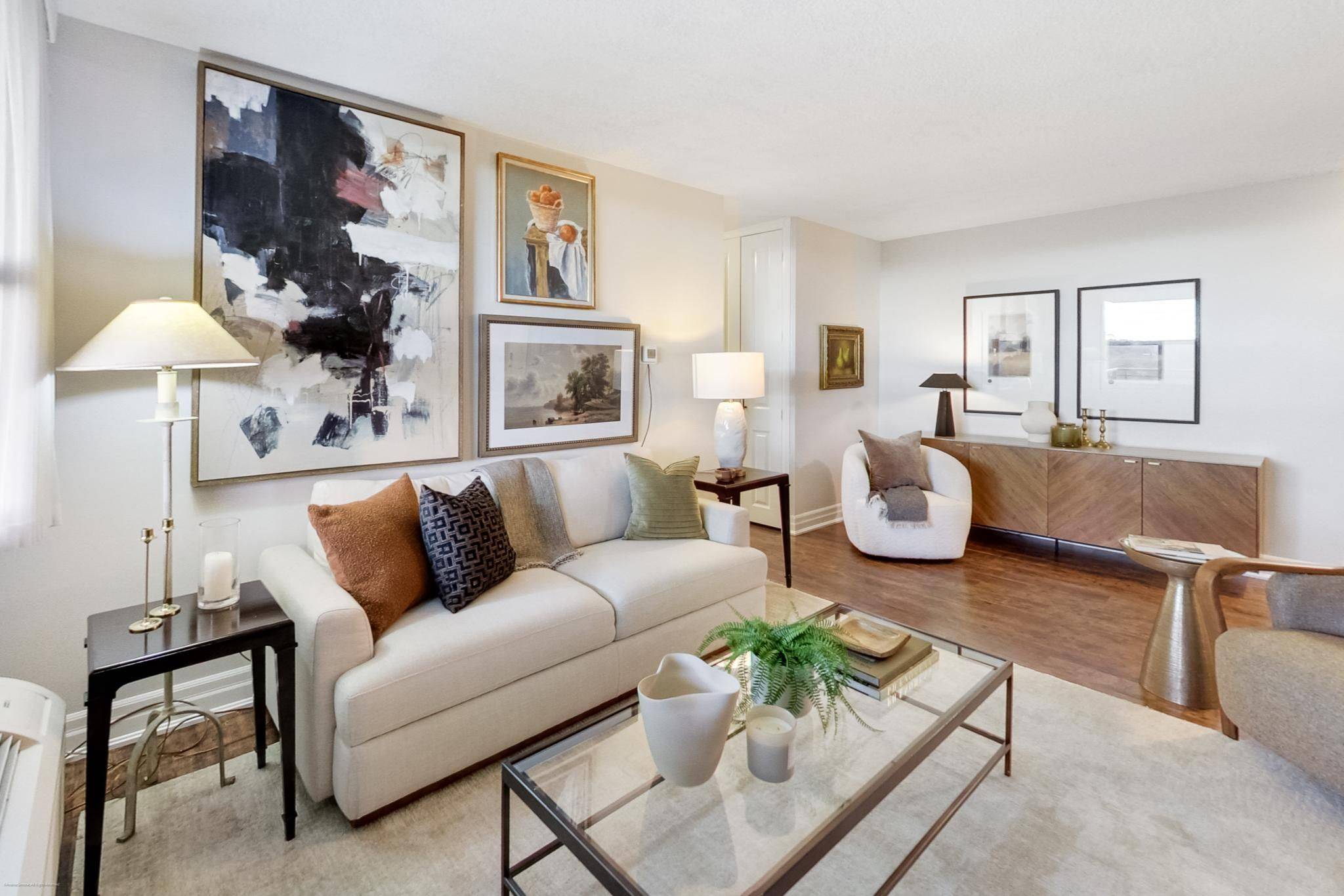 Mississauga, ON L5J 4B6,966 Inverhouse DR #511