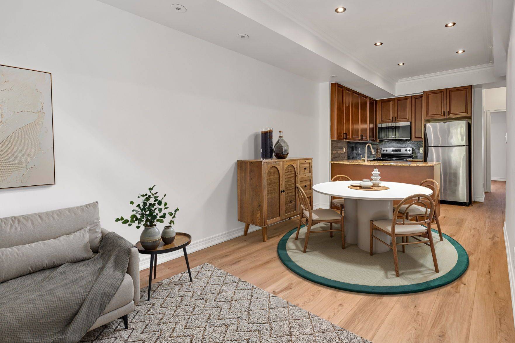 Toronto C01, ON M5T 1B7,78 Carr ST #29