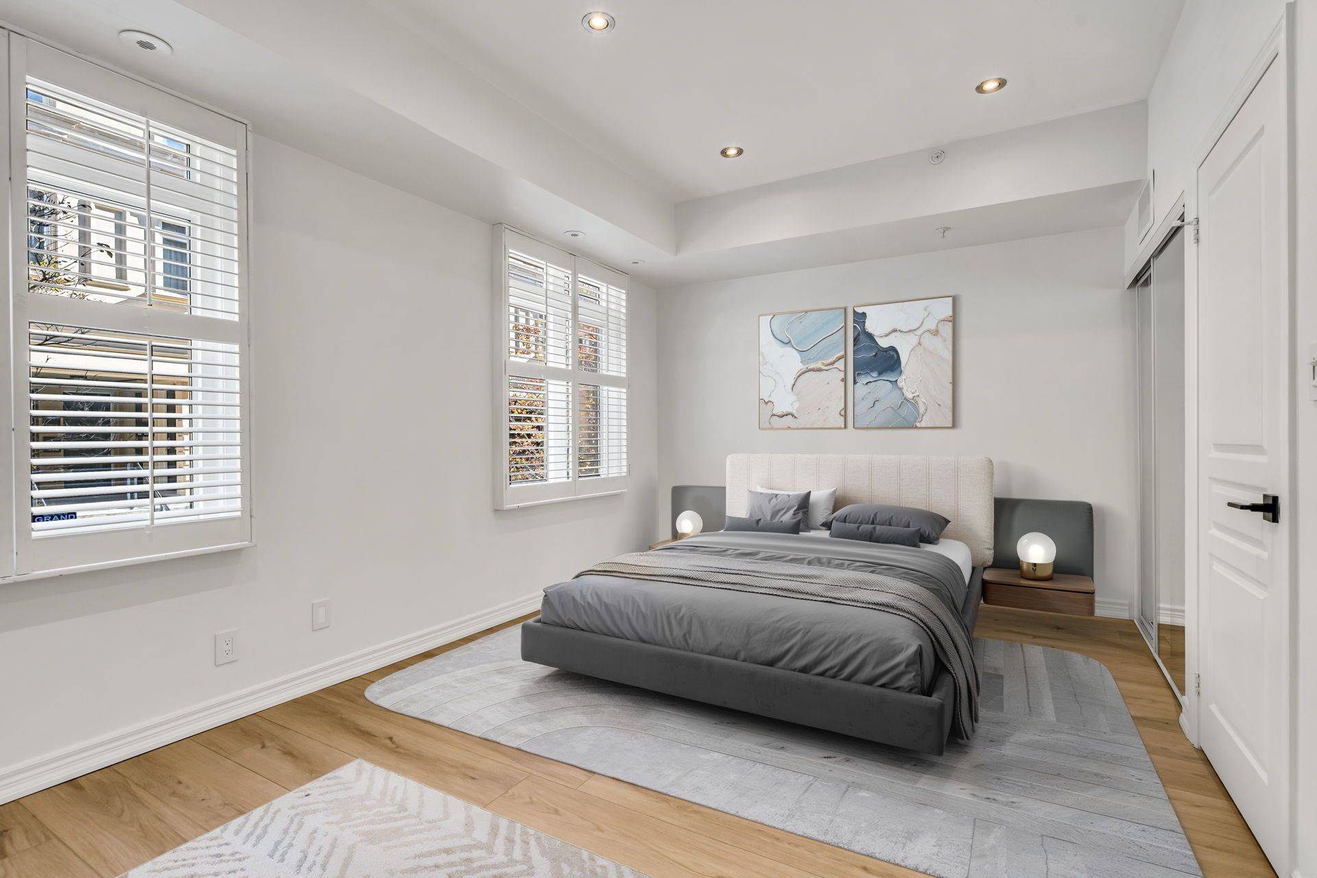 Toronto C01, ON M5T 1B7,78 Carr ST #29