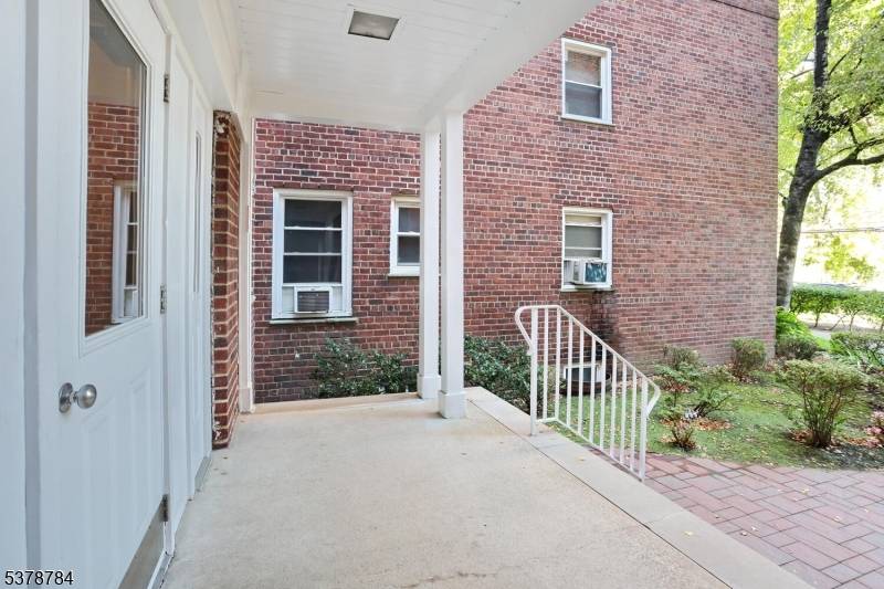 Fort Lee Boro, NJ 07024,326 Bridge Plaza North #5D