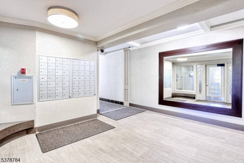 Fort Lee Boro, NJ 07024,326 Bridge Plaza North #5D