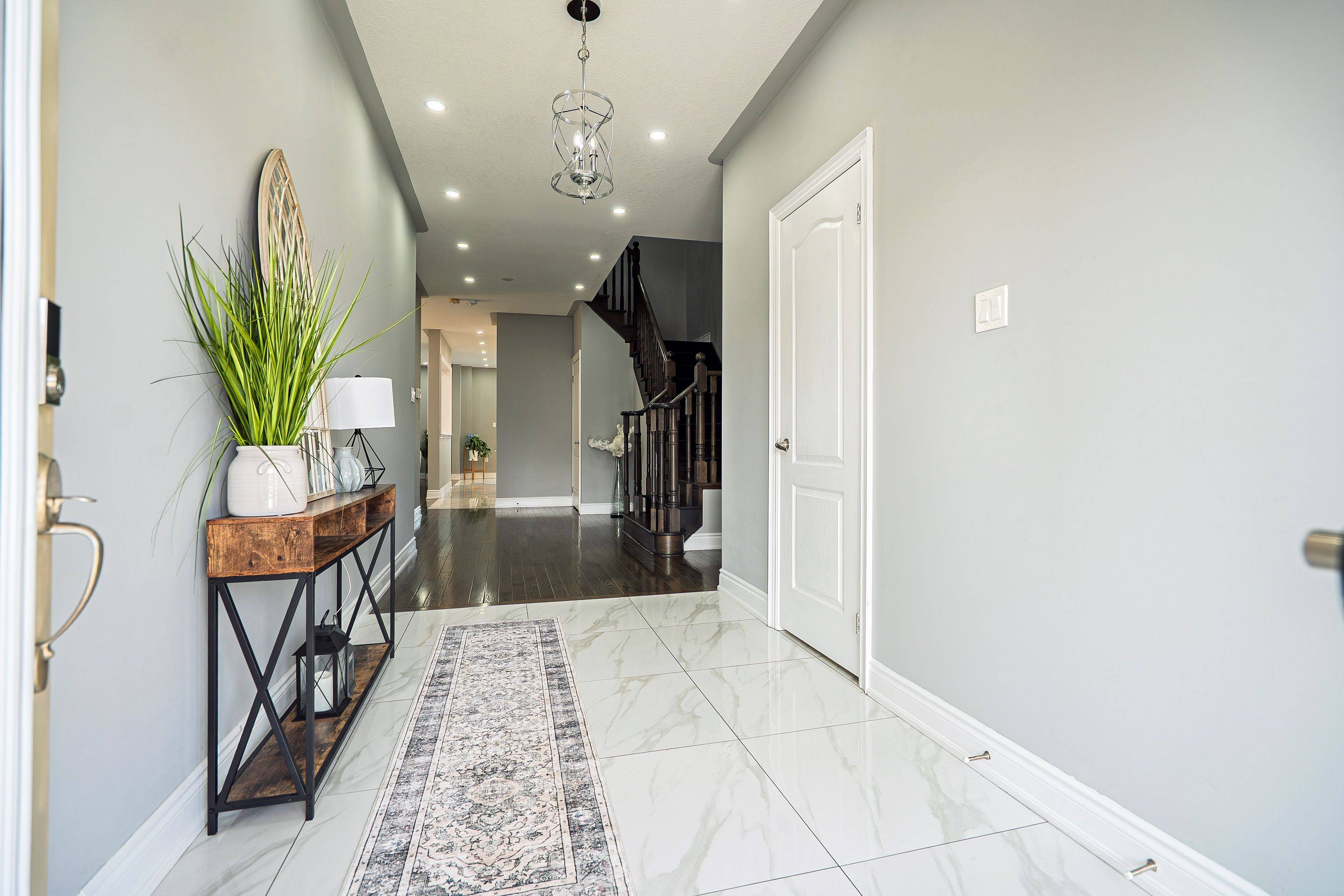 Bradford West Gwillimbury, ON L3Z 4H4,89 Sutherland AVE