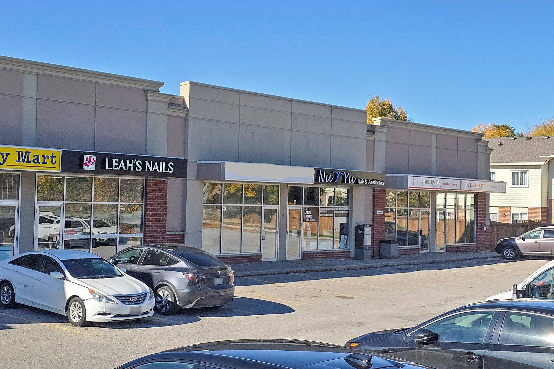 Newmarket, ON L3X 3A5,17080 Bathurst ST W #5