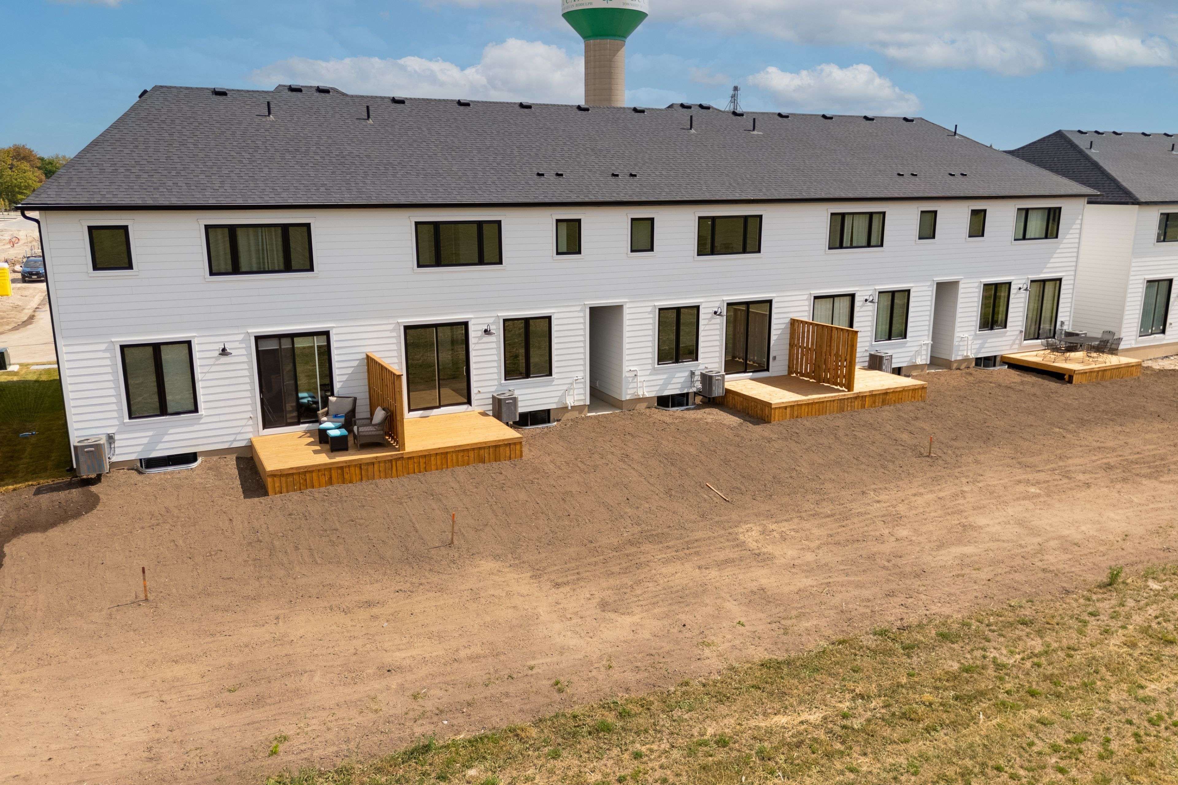 Lucan Biddulph, ON N0M 2J0,147-43(55) SCOTTS DR