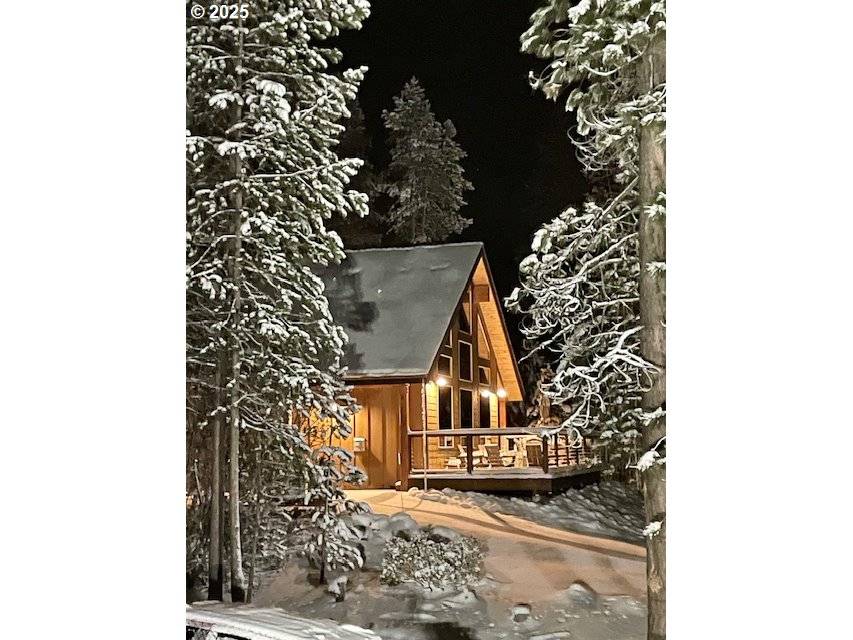 Crescent Lake, OR 97733,141151 EMERALD MEADOWS WAY