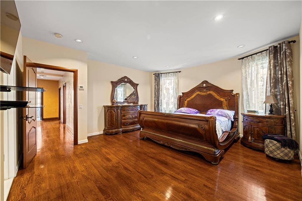 Brooklyn, NY 11235,2650 East 19th ST