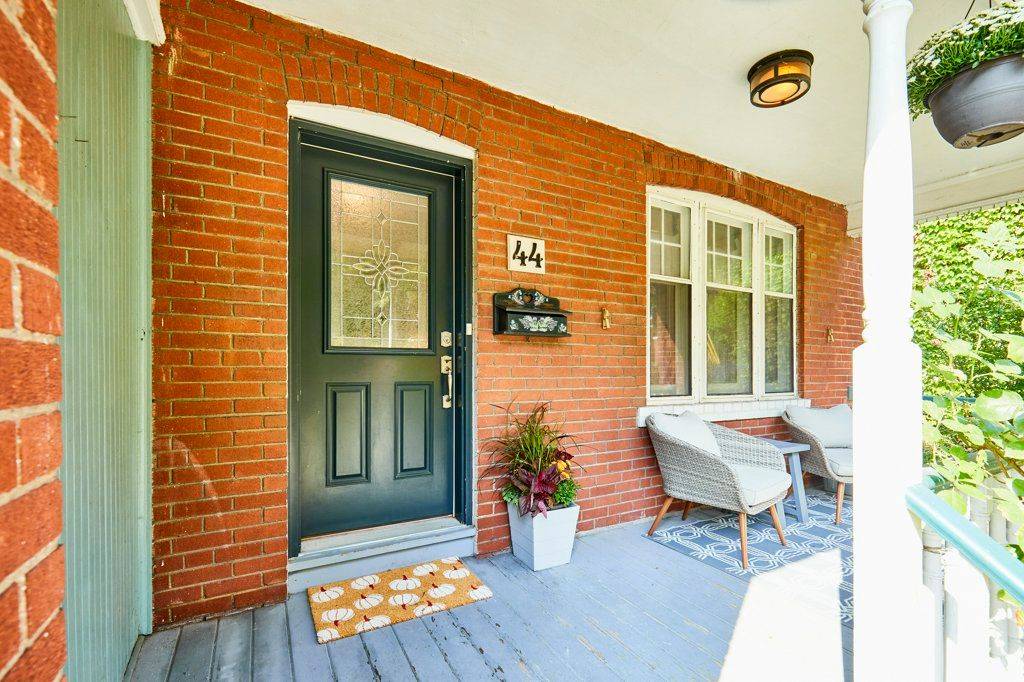 Toronto E06, ON M1N 3J4,44 Birchmount RD