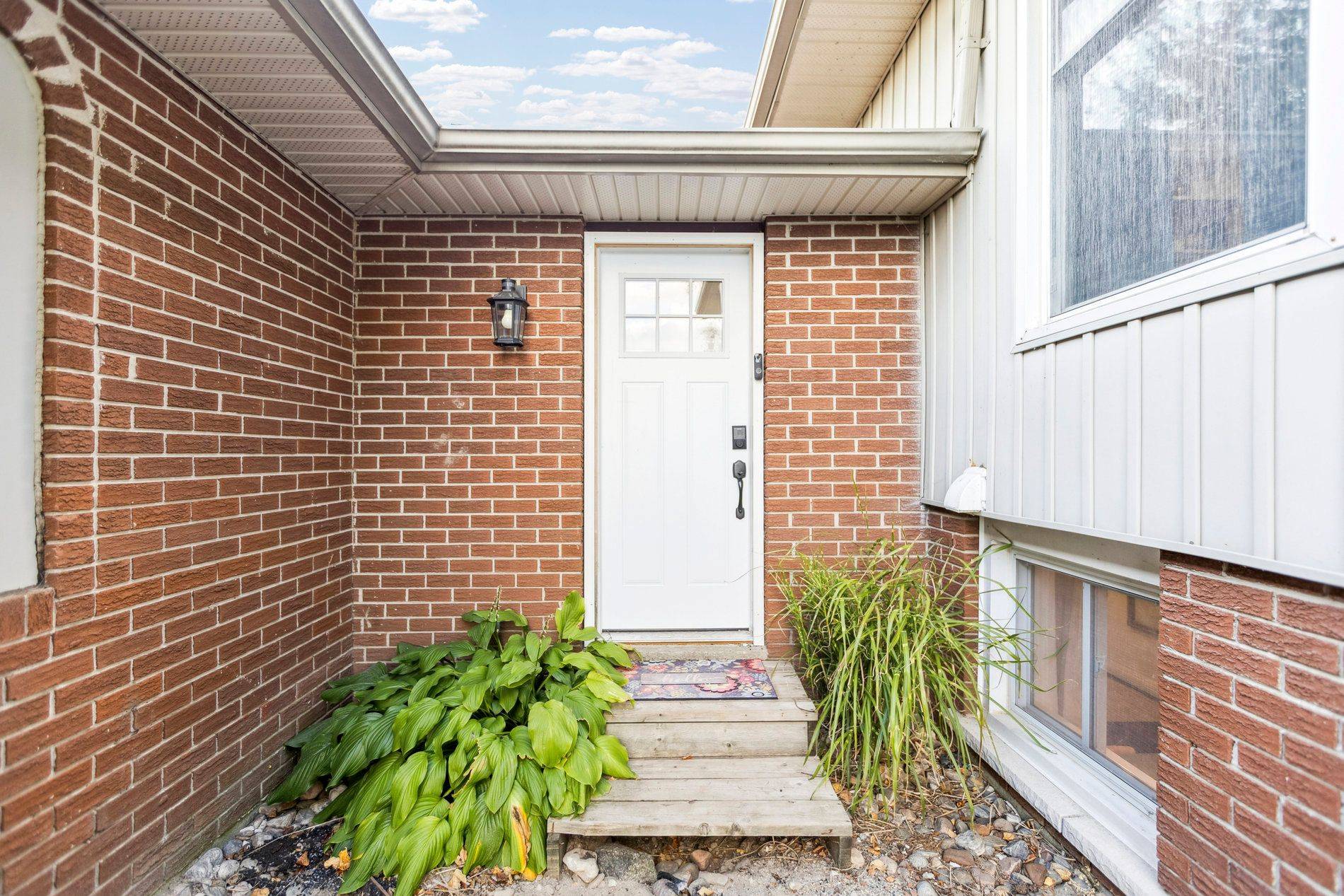 Mapleton, ON N0B 1A0,7429 Sideroad 20 Side Road