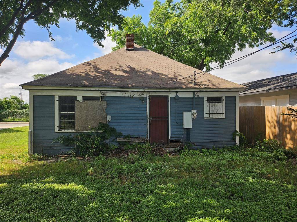 Fort Worth, TX 76104,917 E Pulaski Street