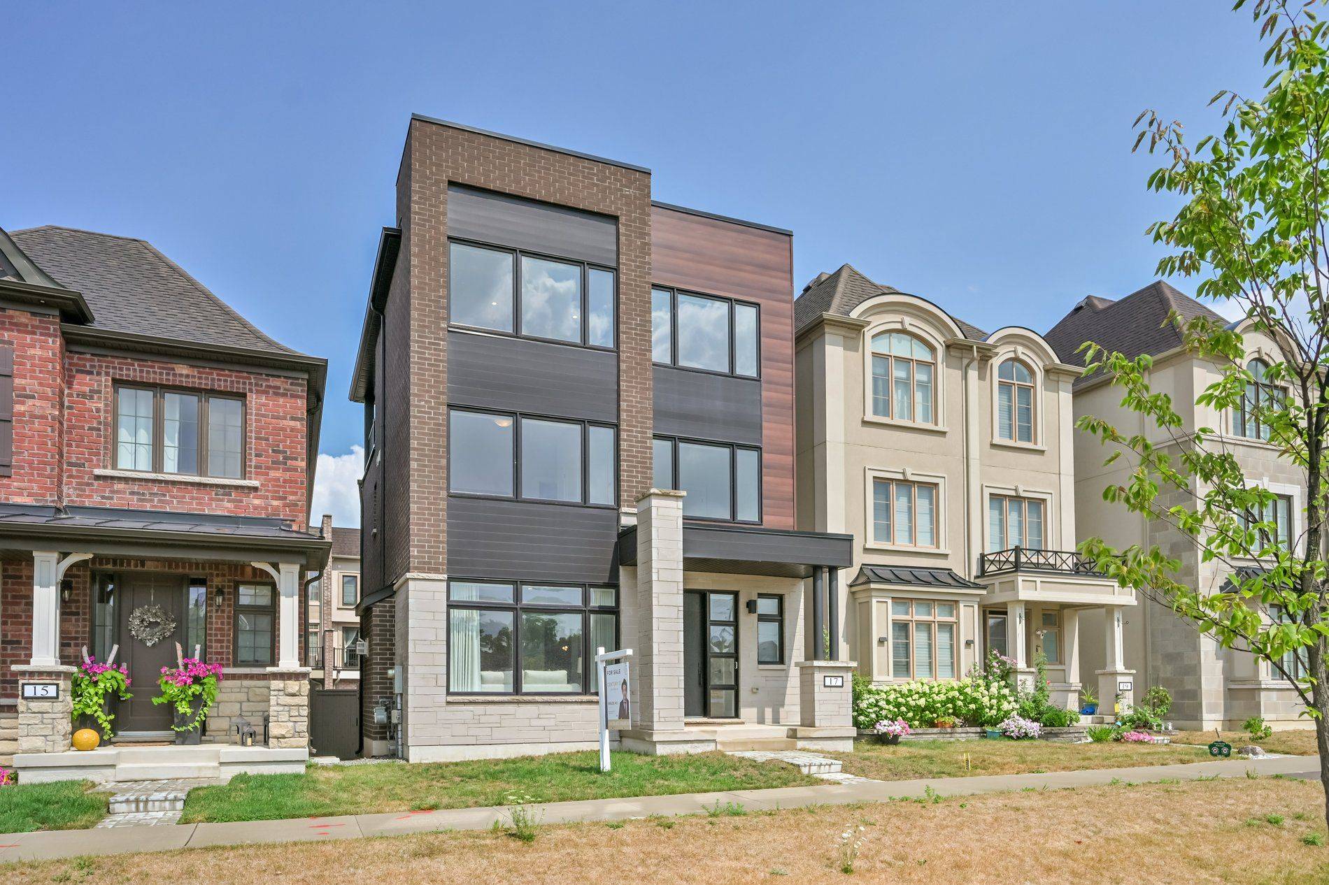 Markham, ON L6C 3J3,17 Kohn LN