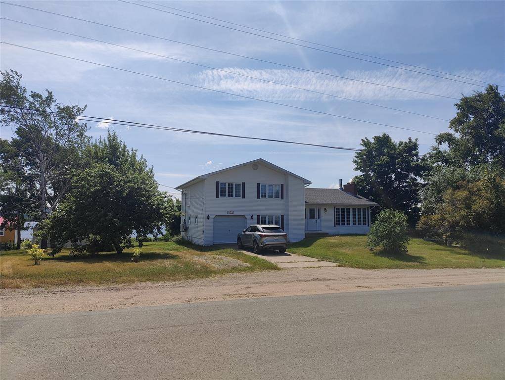 Glovertown, NL A0G 2L0,122 MAIN Street N