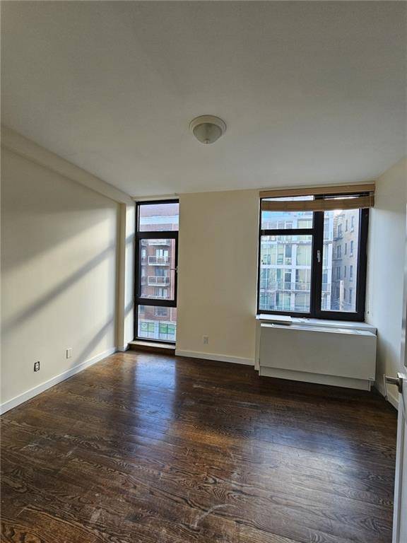Brooklyn, NY 11235,2833 Ocean Pkwy #4B