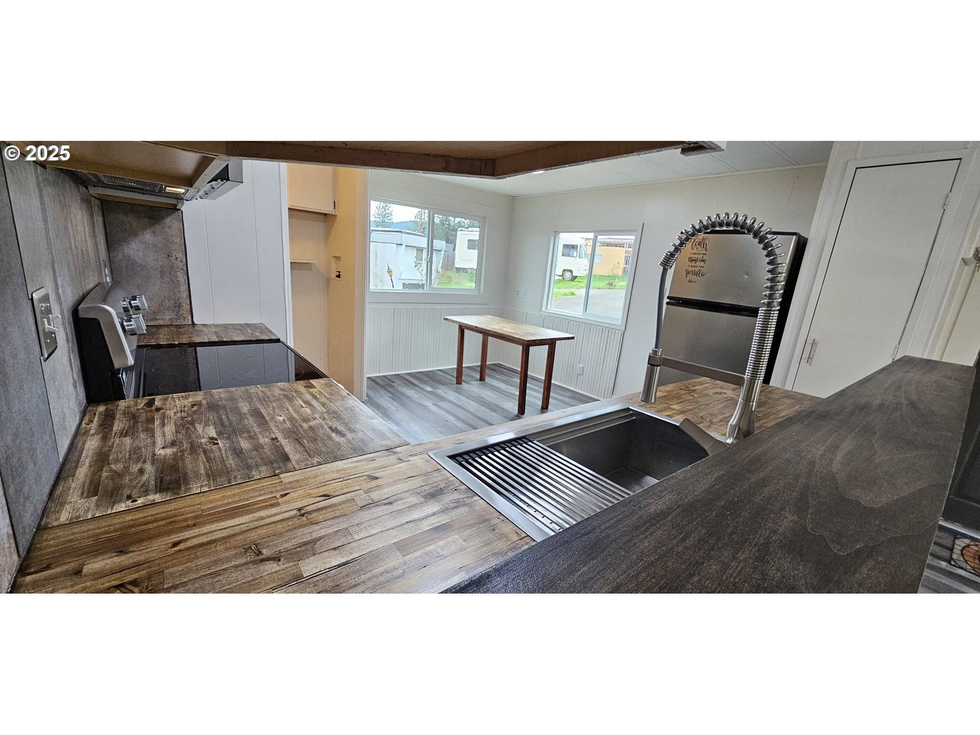 Sutherlin, OR 97479,401 N COMSTOCK RD