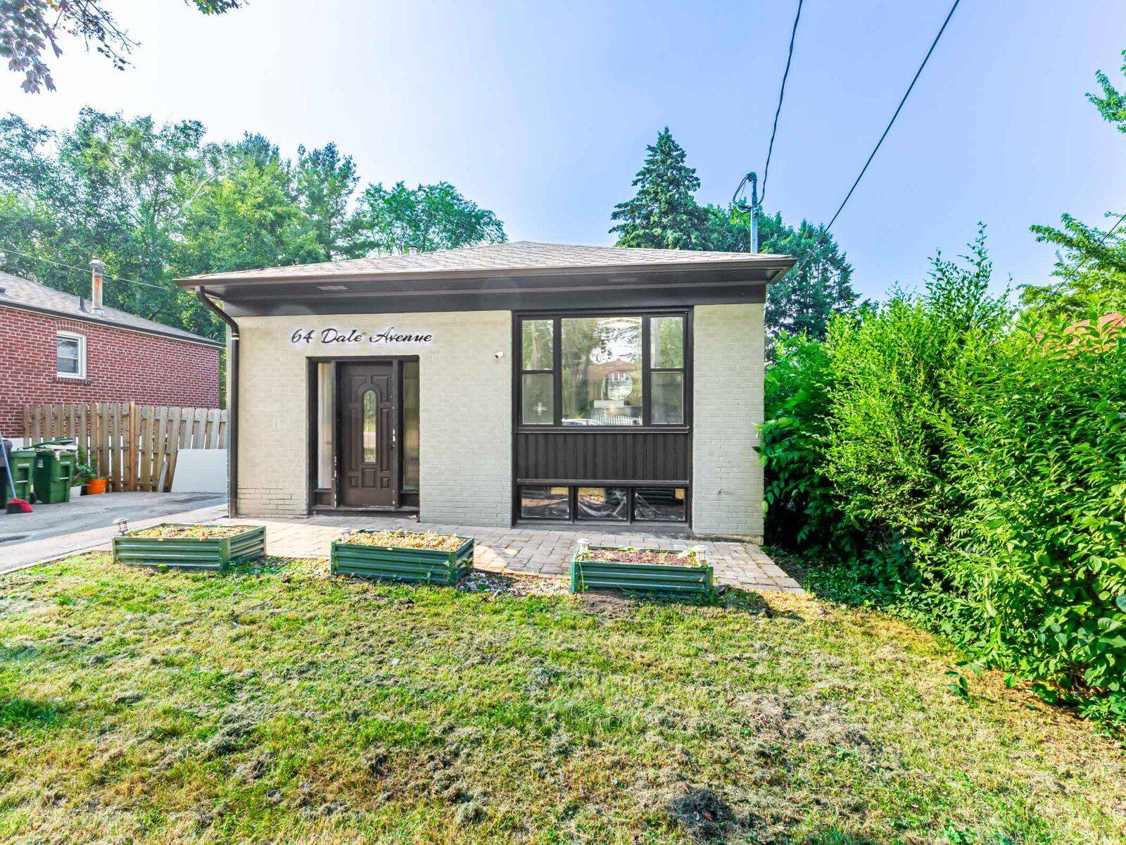 Toronto E08, ON M1J 3J5,64 Dale AVE