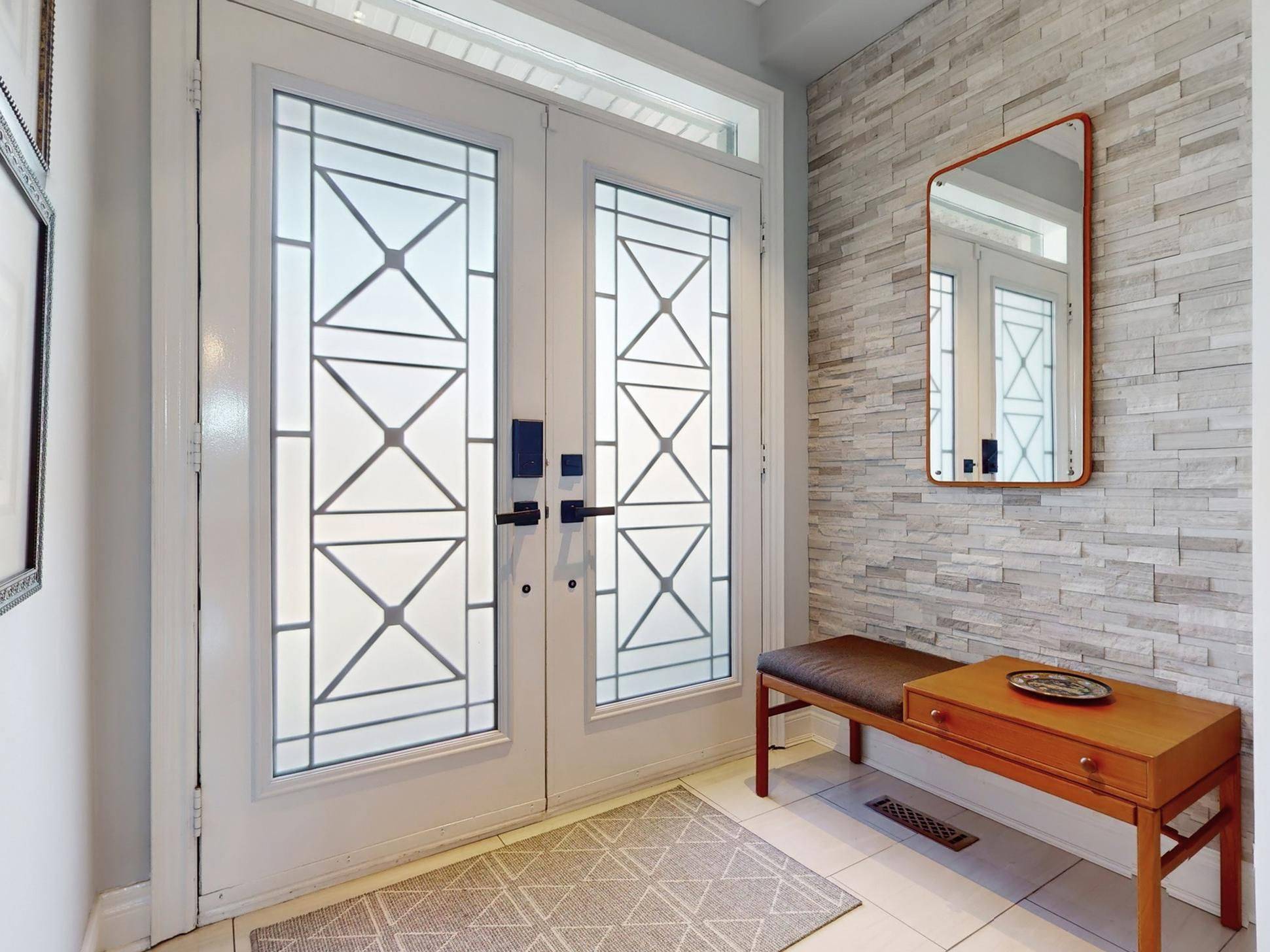 Aurora, ON L4G 7T2,37 Tucker CT