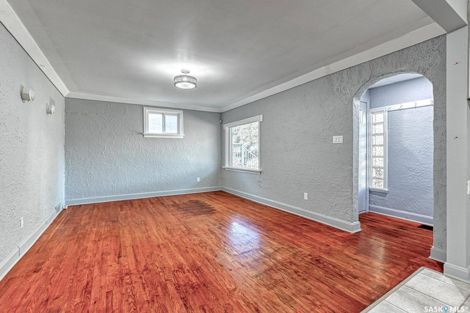 Regina, SK S4T 4B7,1343 Queen STREET