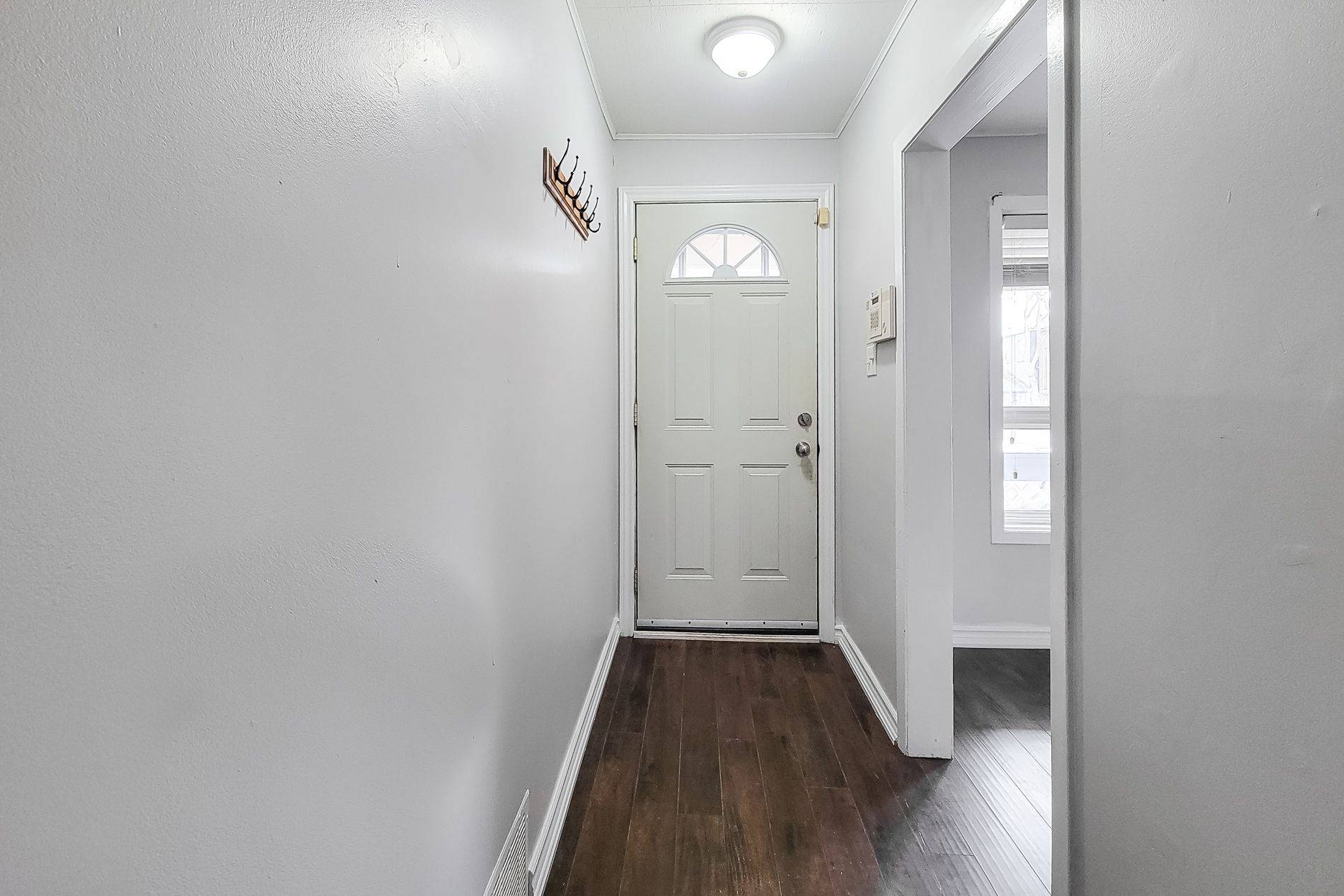 Hamilton, ON L8L 6M3,101 Sherman AVE N