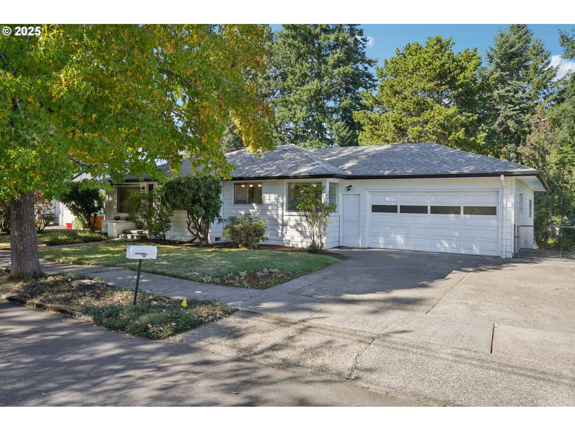 Portland, OR 97216,11851 SE MADISON ST