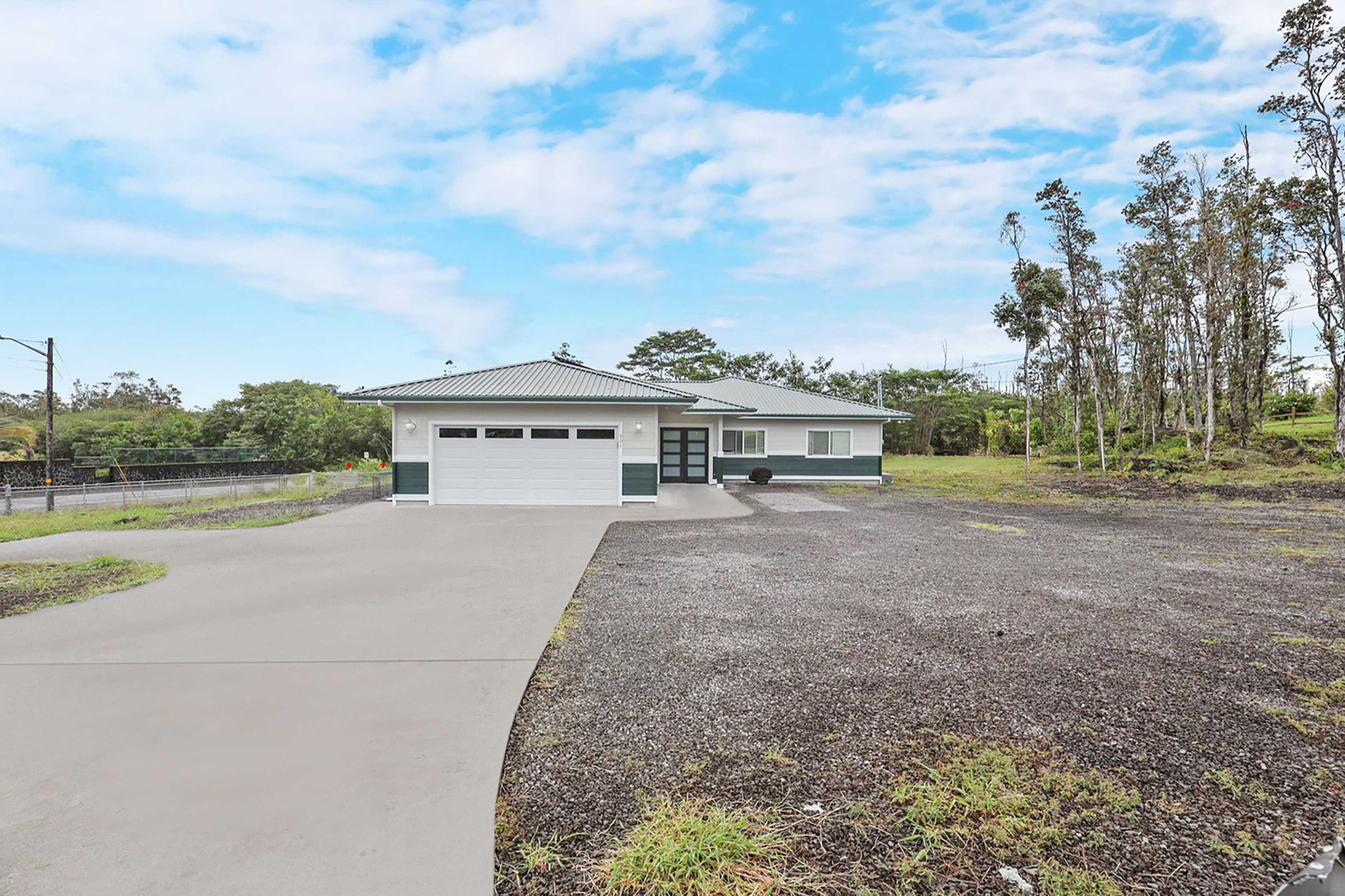 Hilo, HI 96720,901 KUKUAU ST