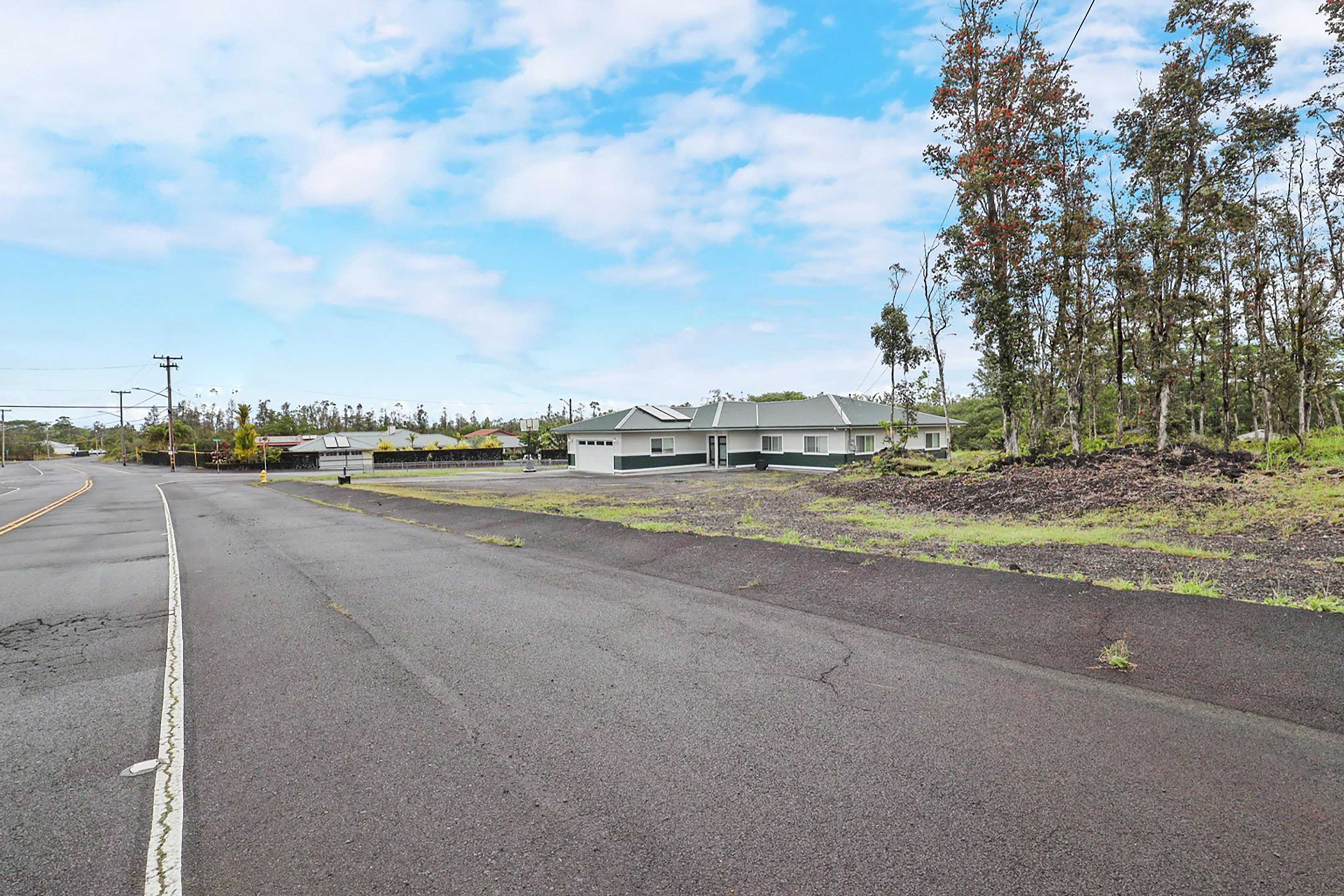 Hilo, HI 96720,901 KUKUAU ST