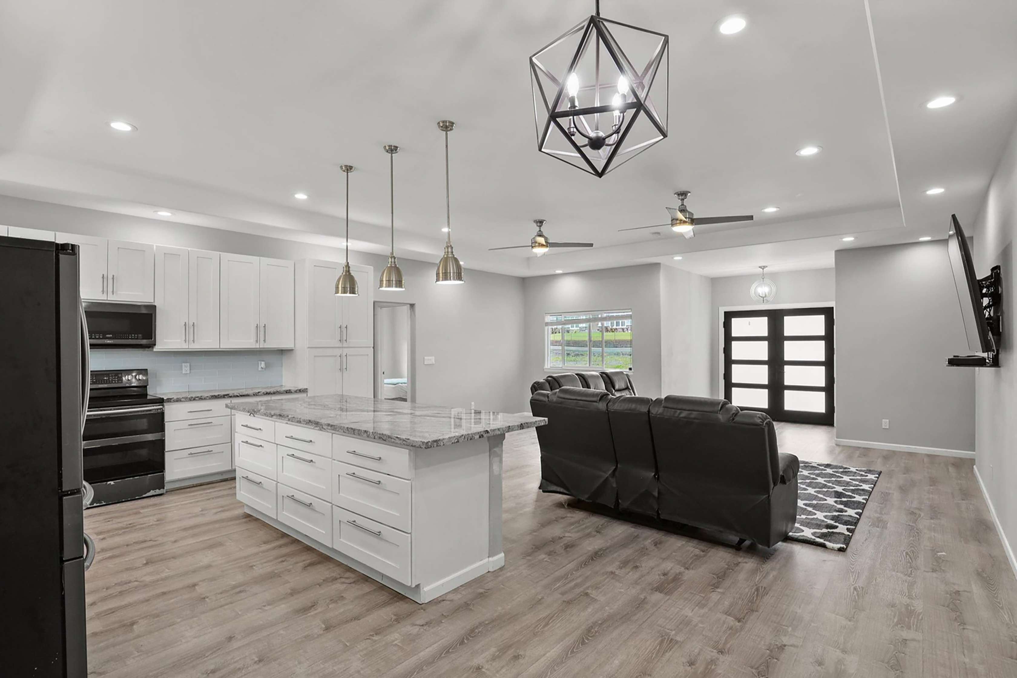 Hilo, HI 96720,901 KUKUAU ST